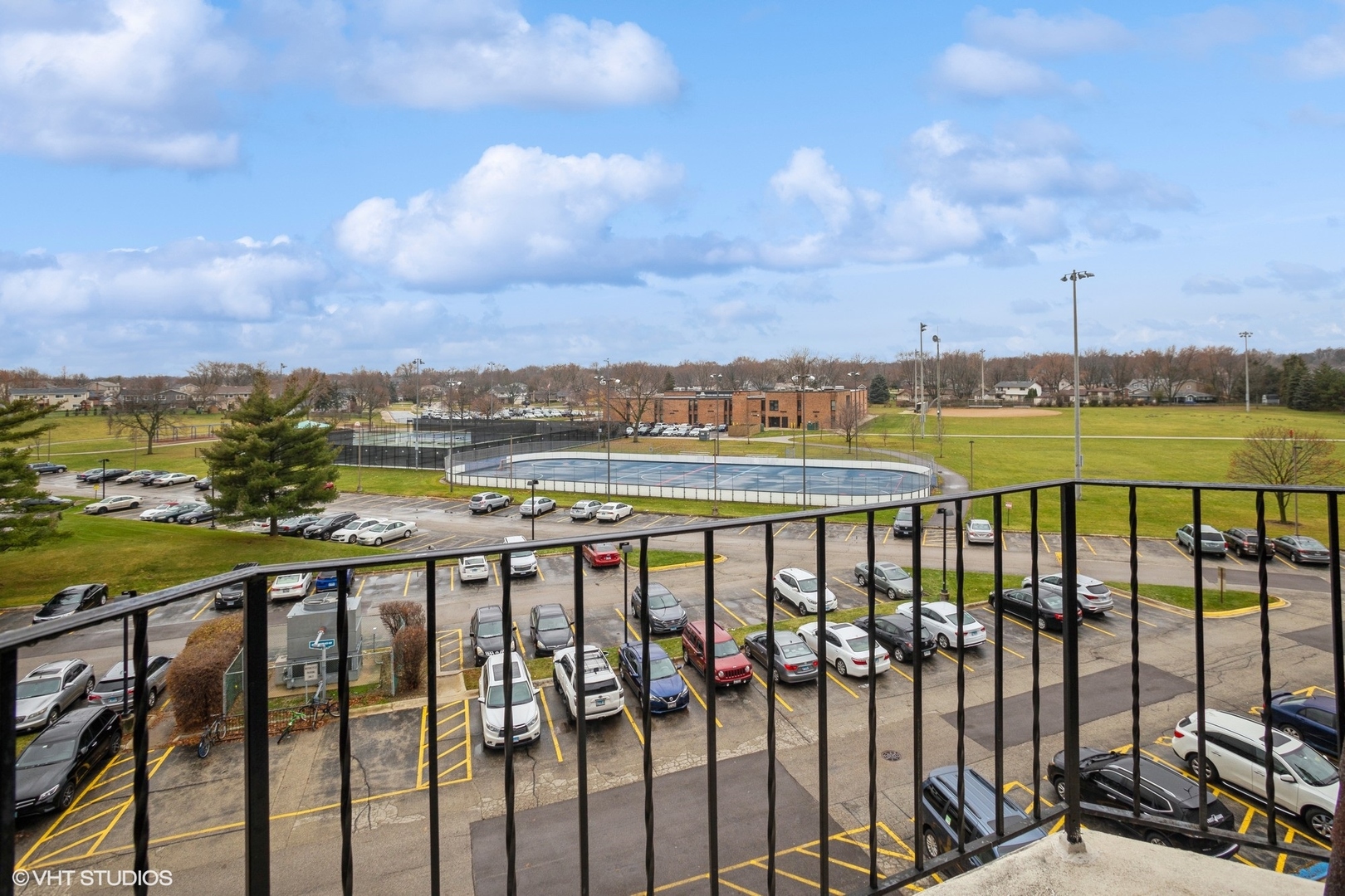 220 S Roselle Road Unit: 524