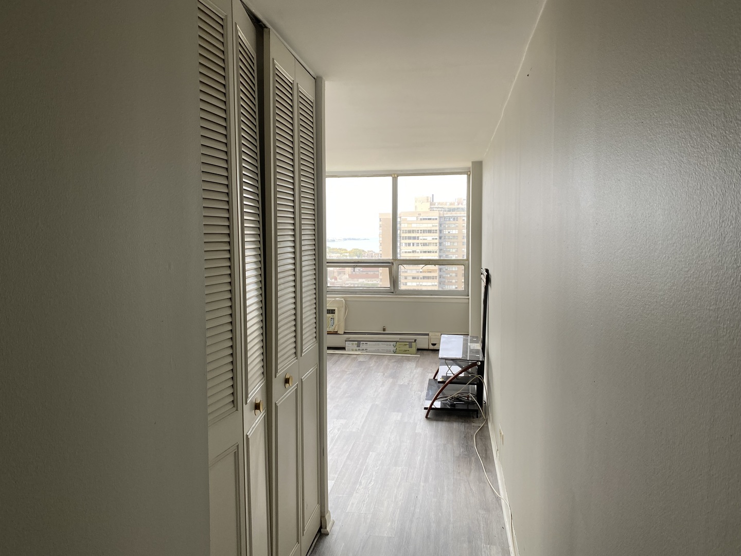 6171 N Sheridan Road Unit: 2207