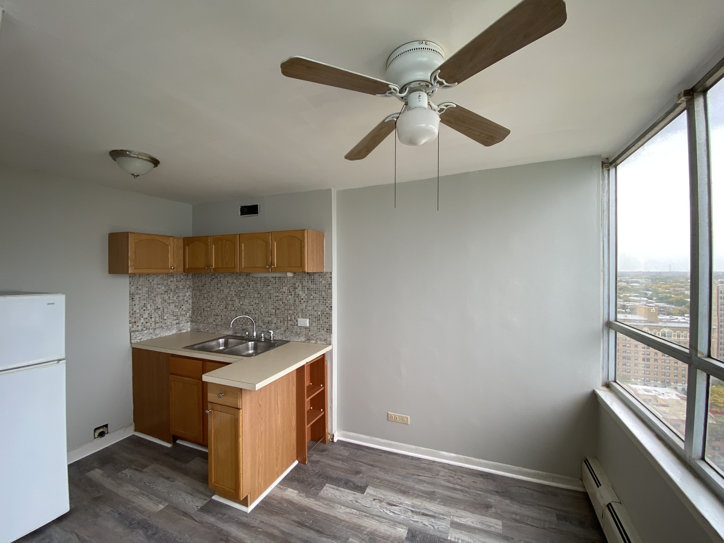 6171 N Sheridan Road Unit: 2207