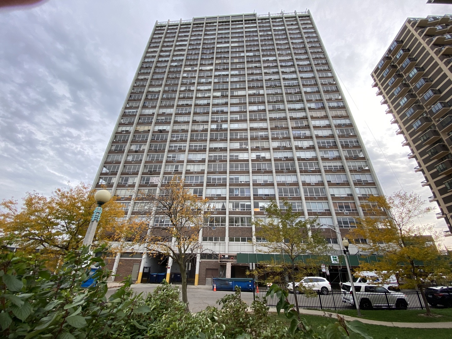 6171 N Sheridan Road Unit: 2207