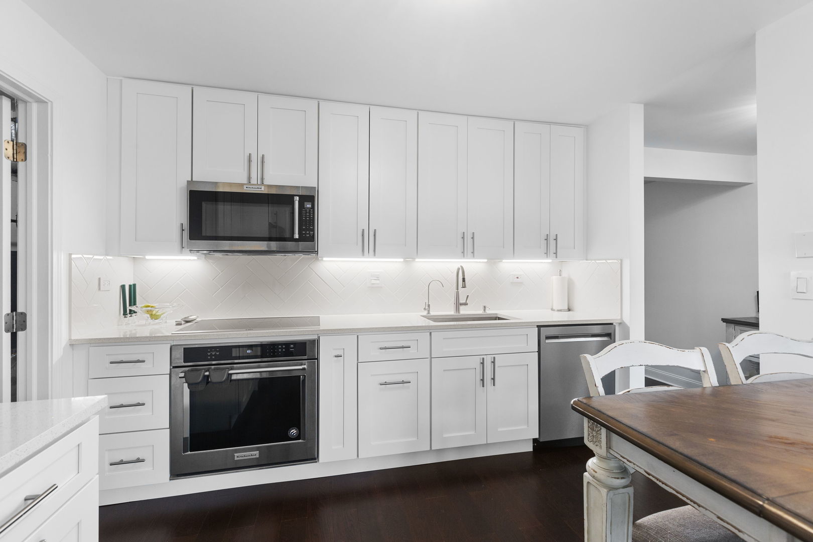 205 WINDING OAK Lane Unit: 205