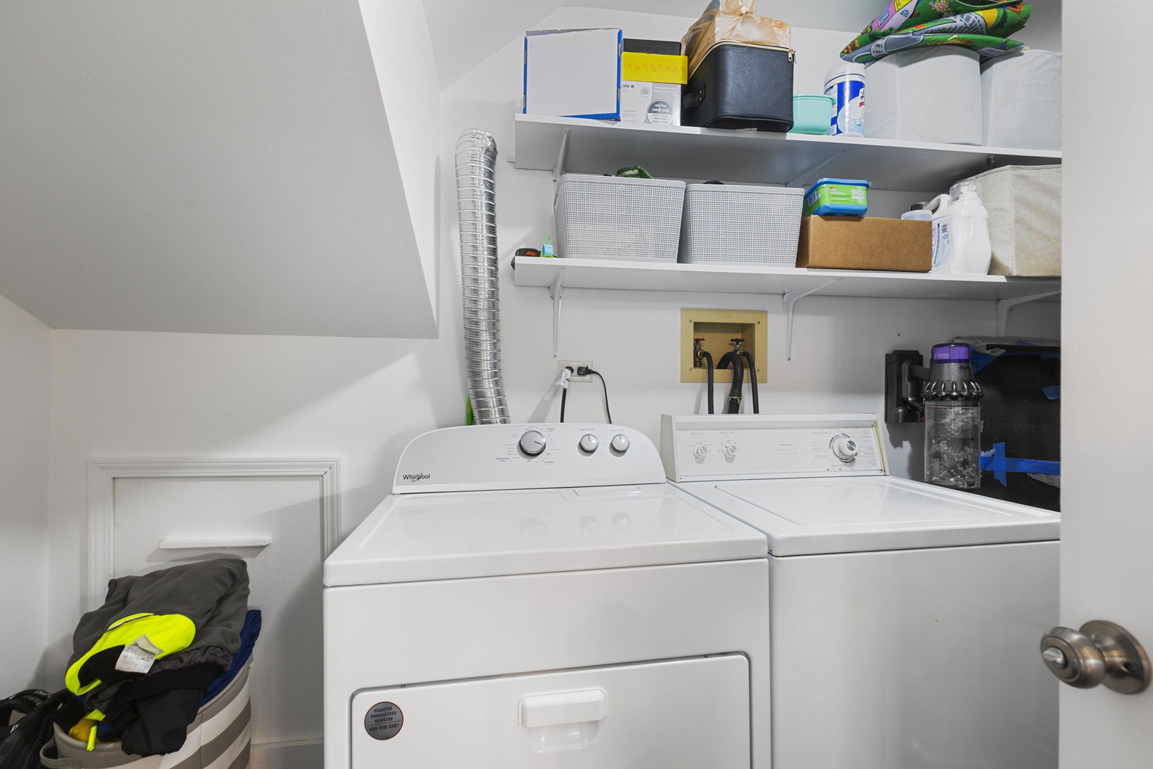 205 WINDING OAK Lane Unit: 205