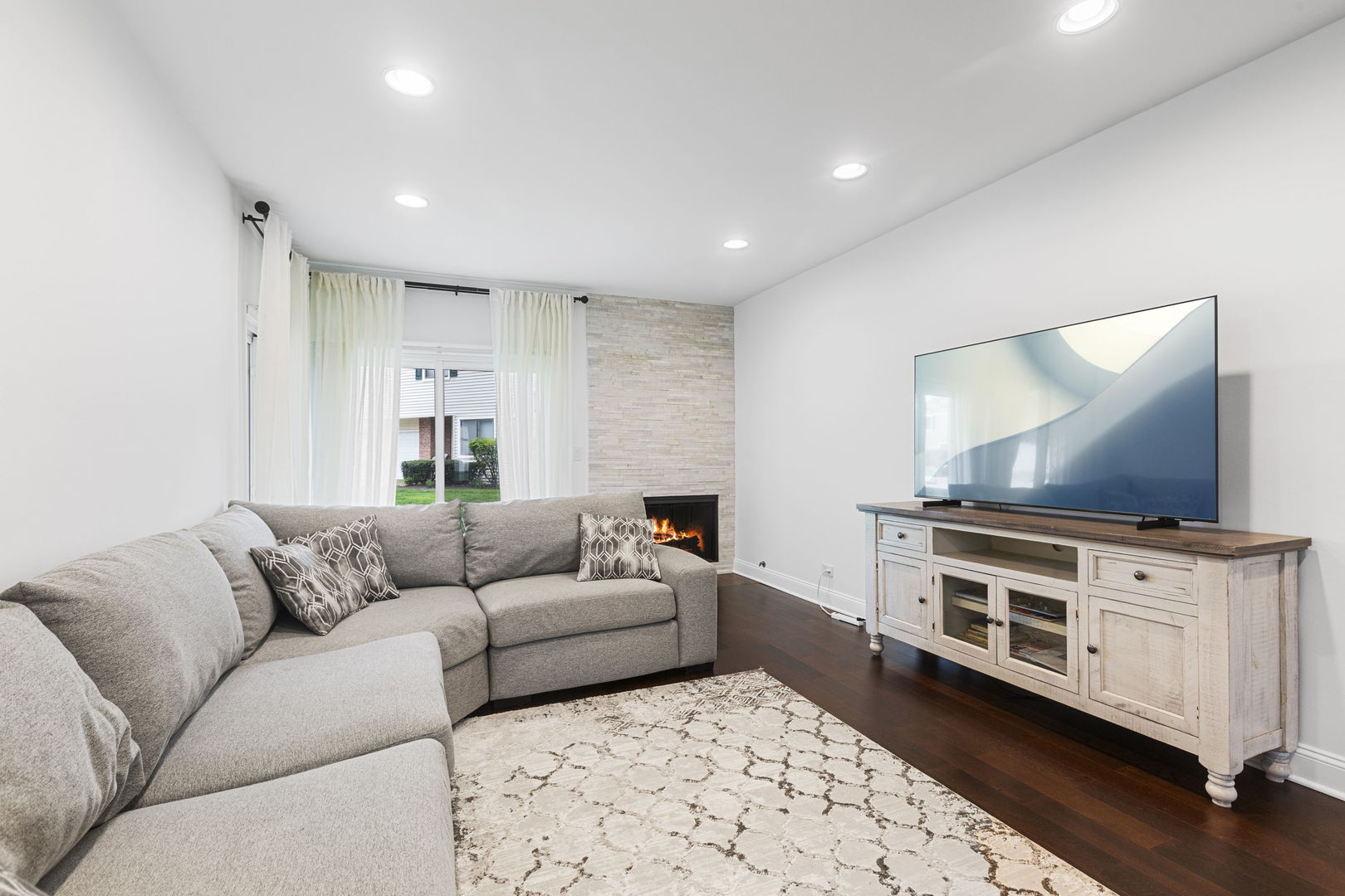 205 WINDING OAK Lane Unit: 205