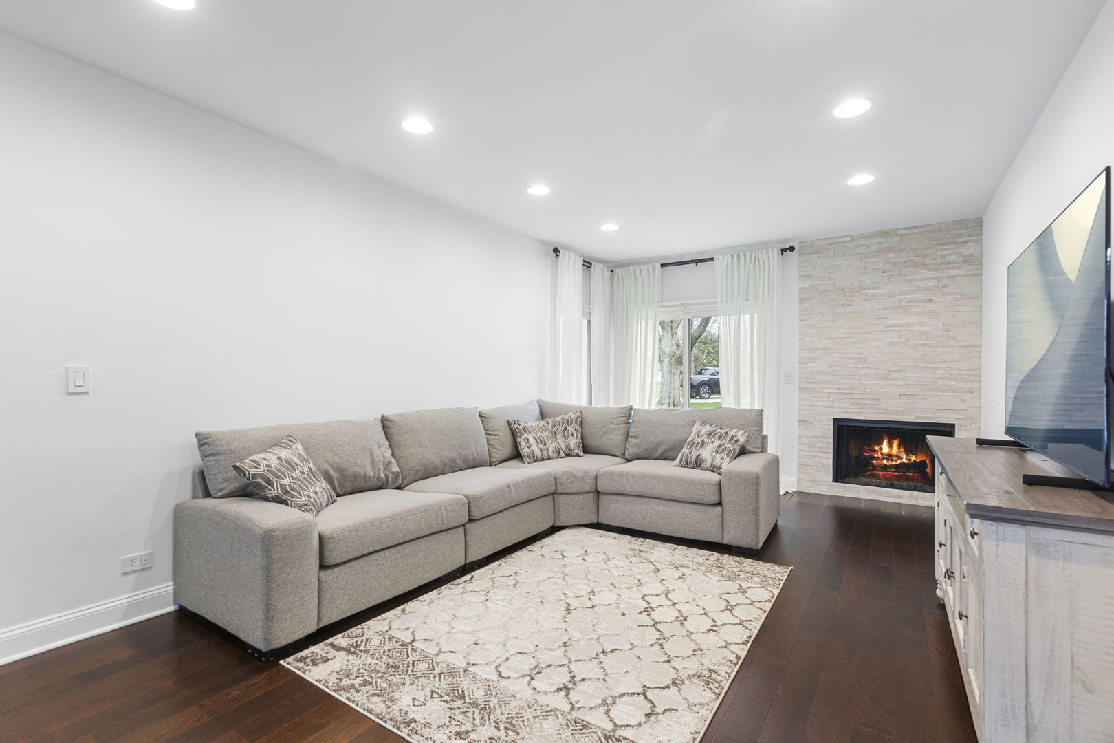 205 WINDING OAK Lane Unit: 205