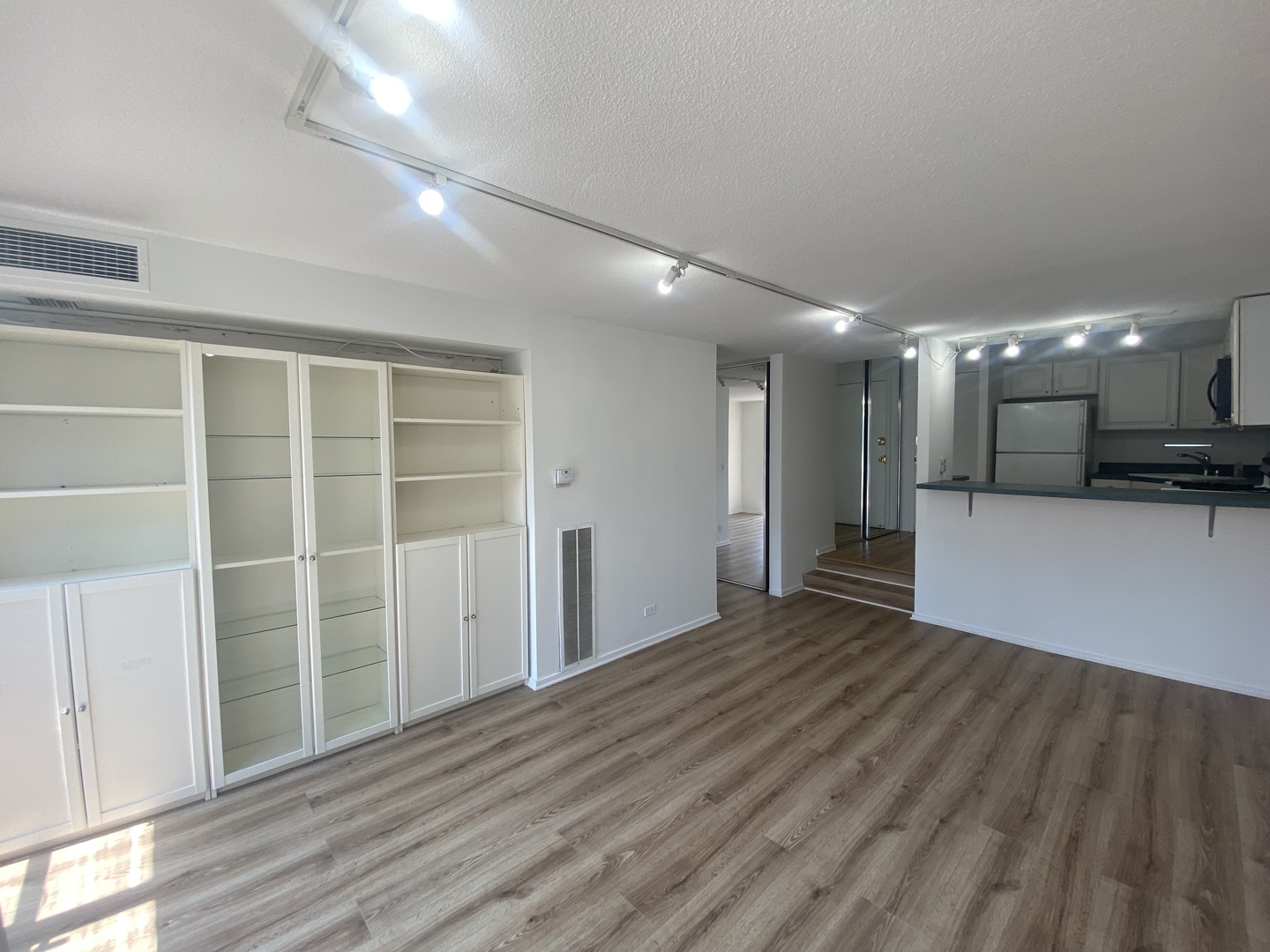 230 E Ontario Street Unit: 2304