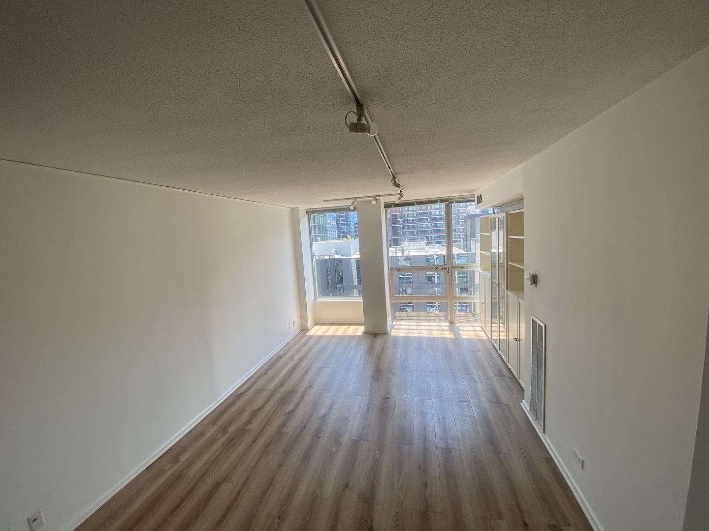 230 E Ontario Street Unit: 2304