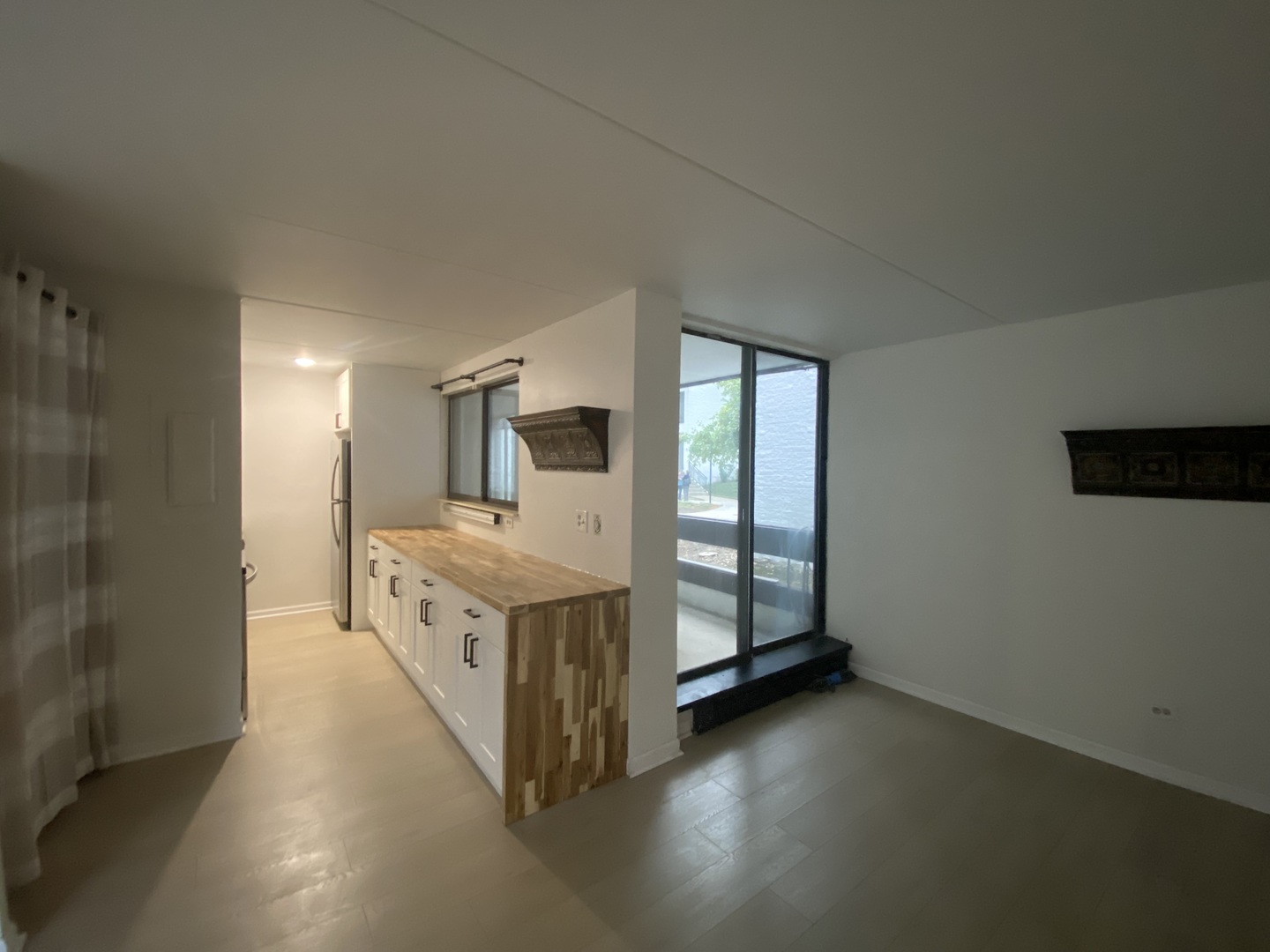 358 W Miner Street Unit: 1A