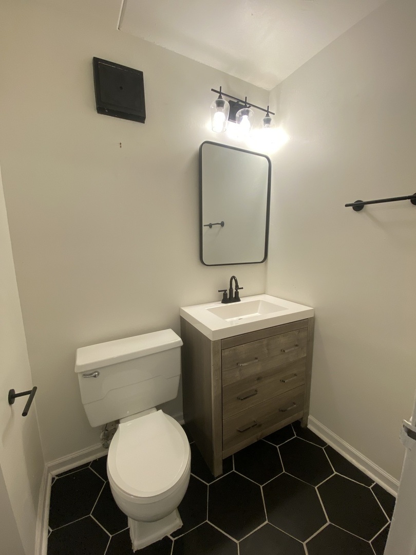 358 W Miner Street Unit: 1A