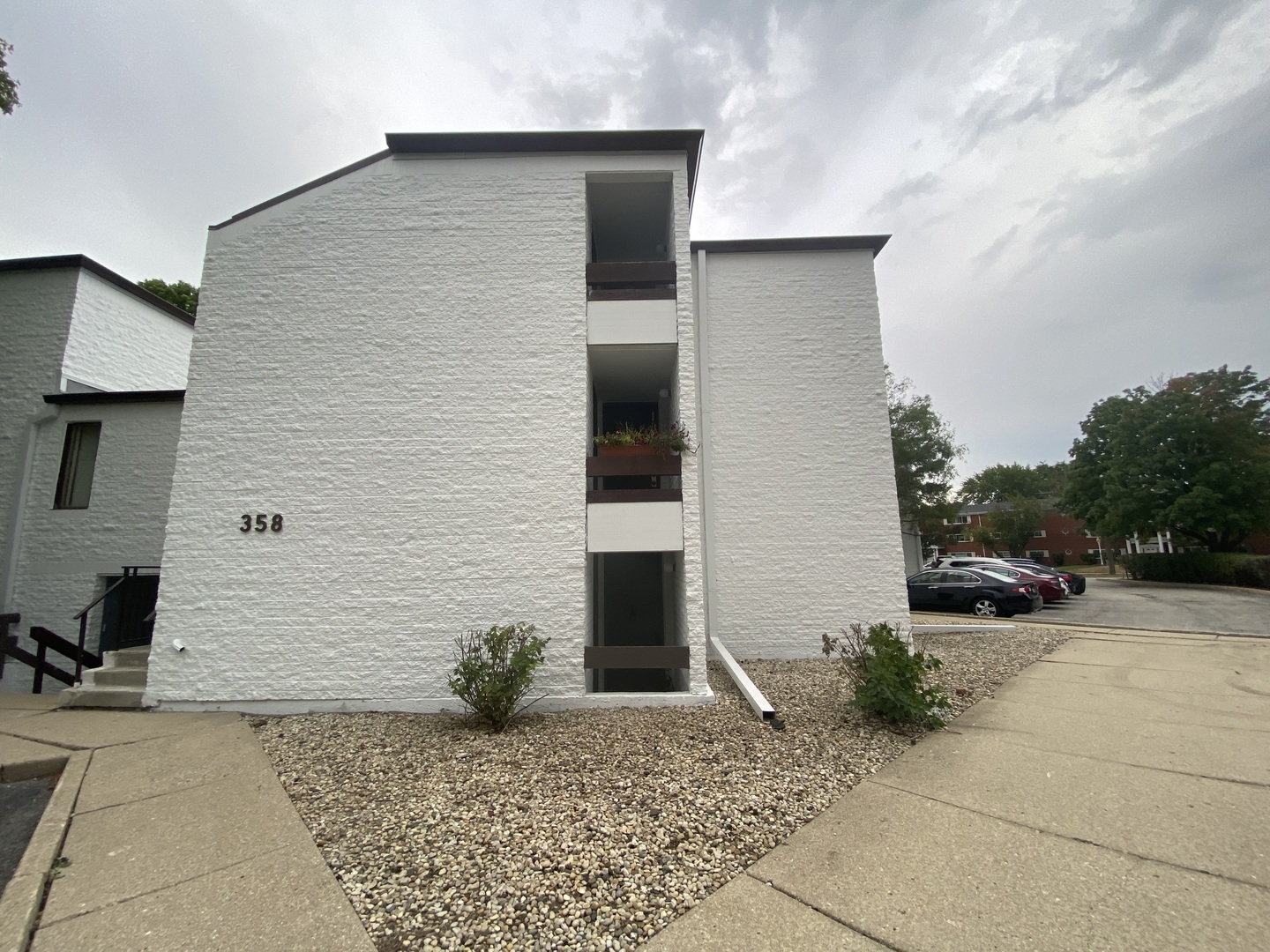 358 W Miner Street Unit: 1A