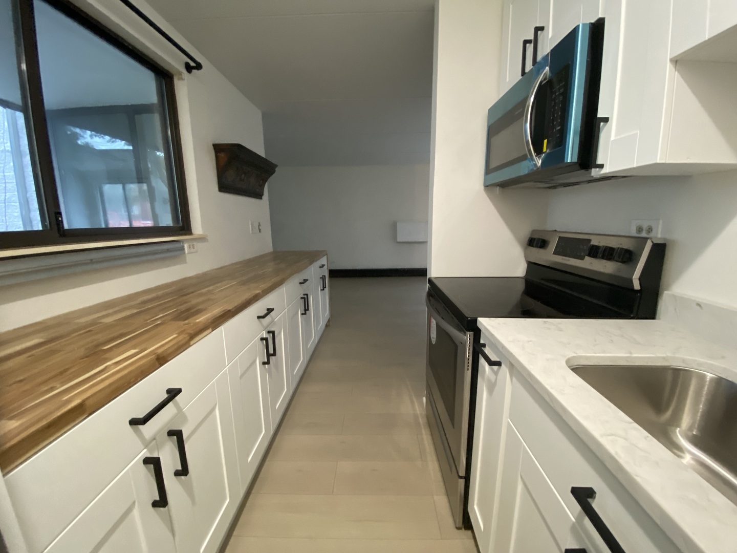358 W Miner Street Unit: 1A