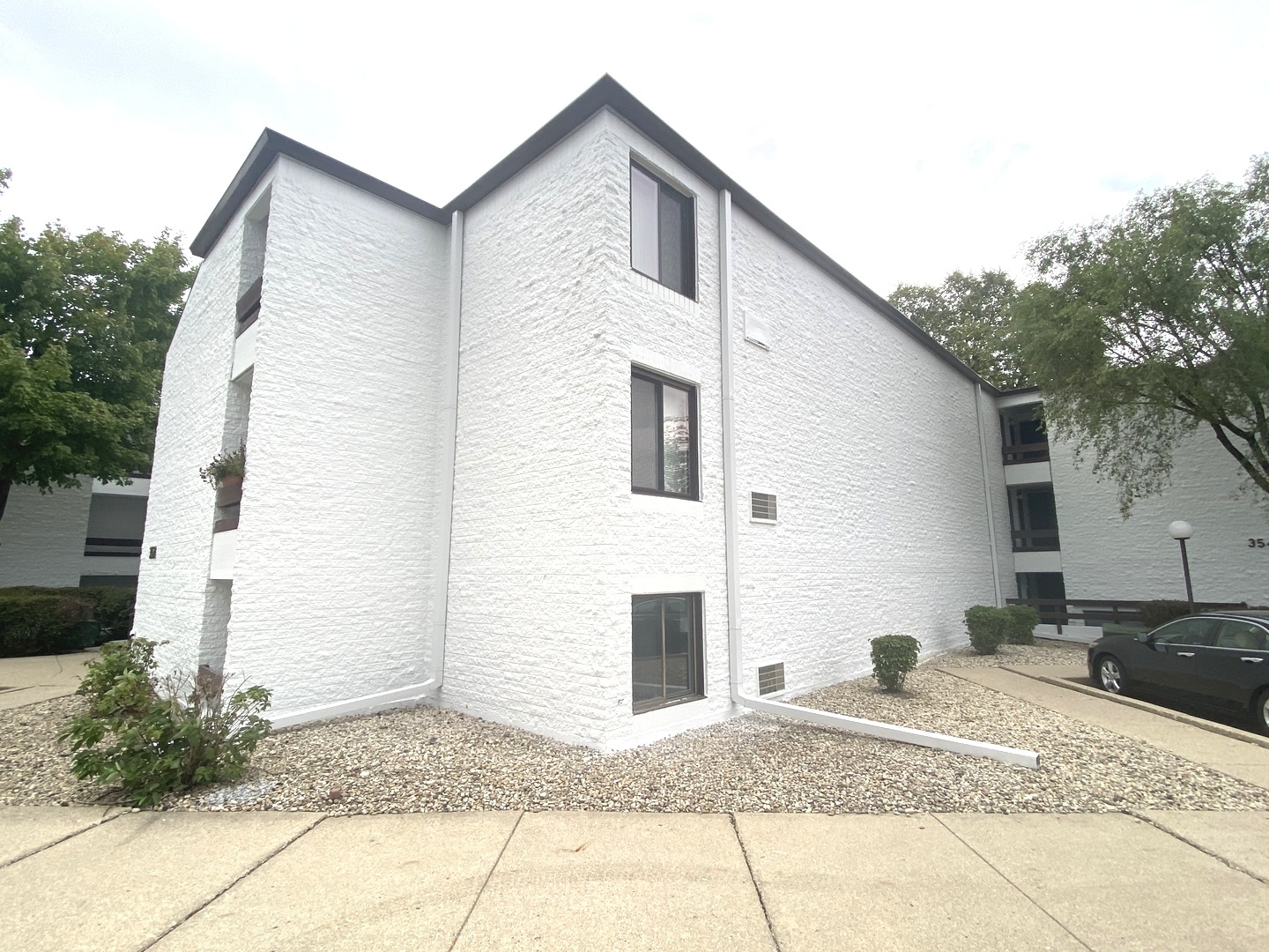 358 W Miner Street Unit: 1A