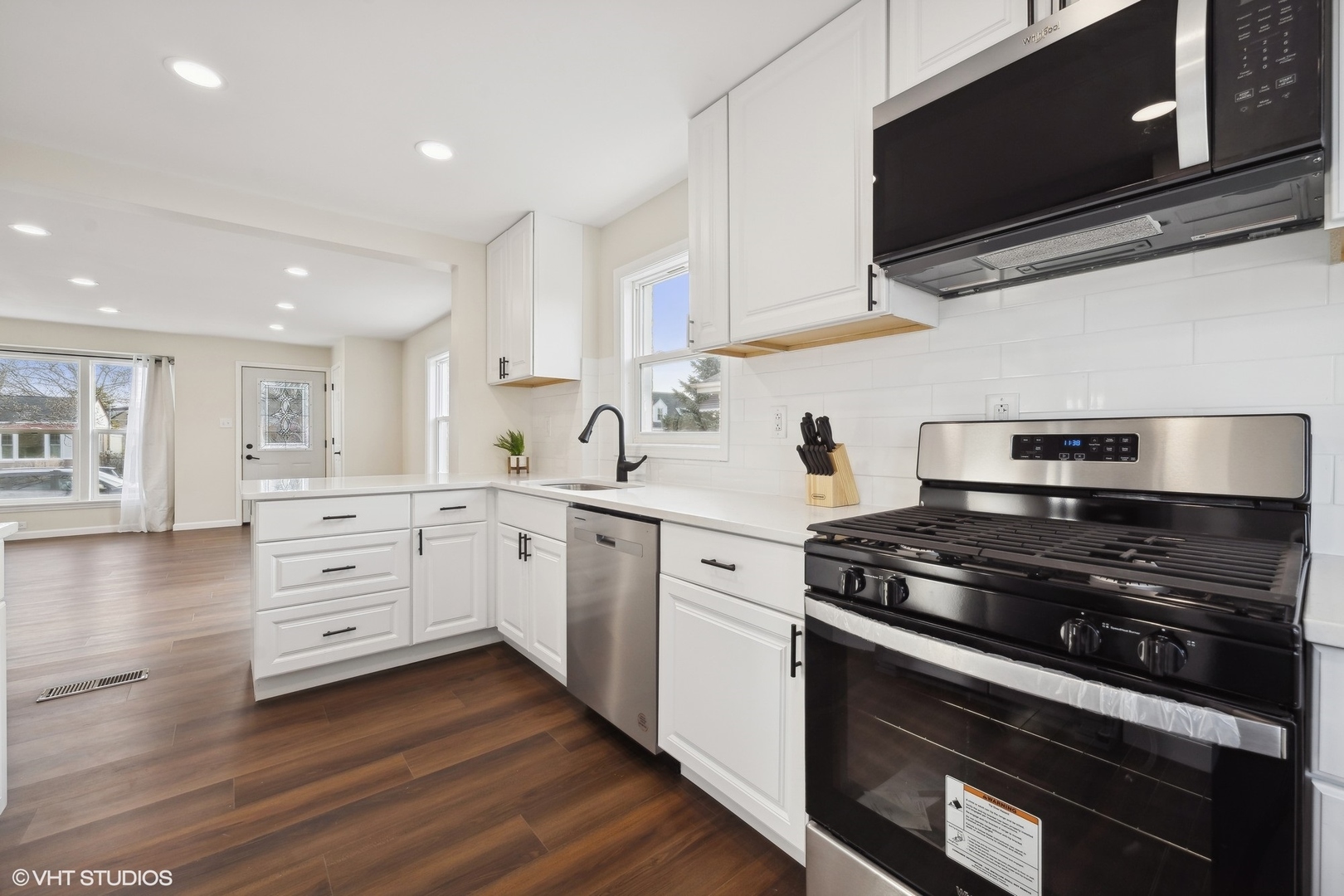 8026 N ELMORE Street