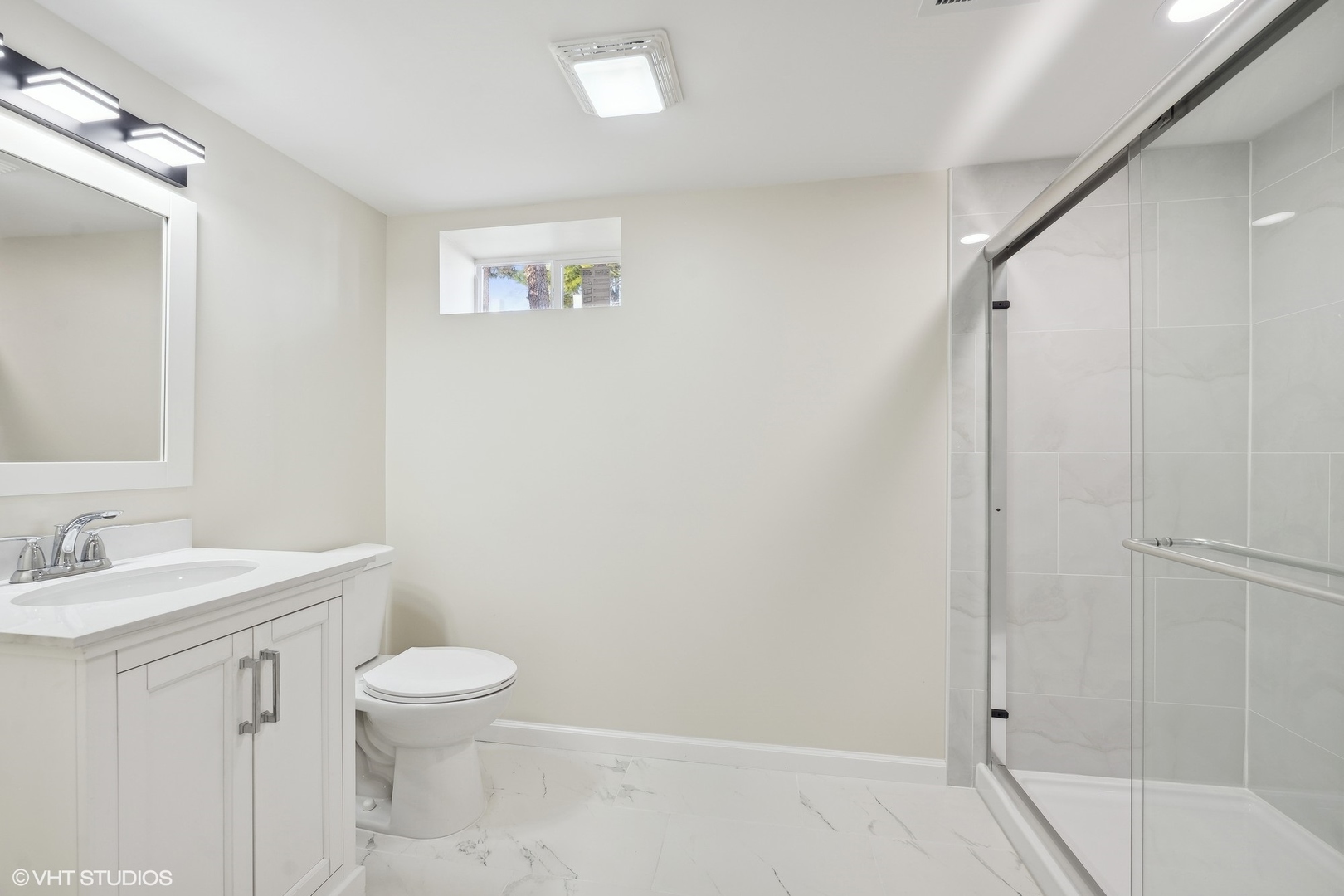 8026 N ELMORE Street