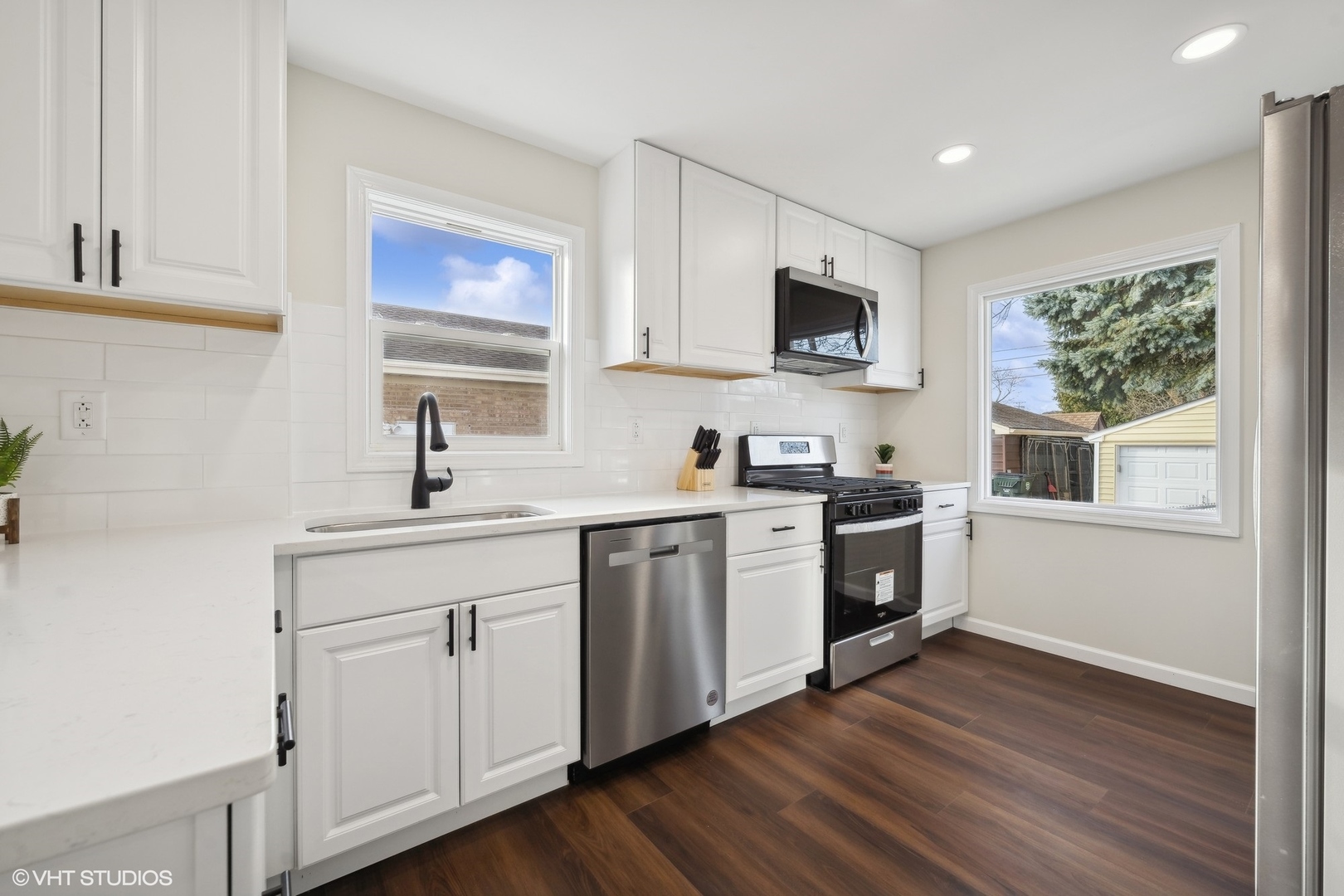 8026 N ELMORE Street