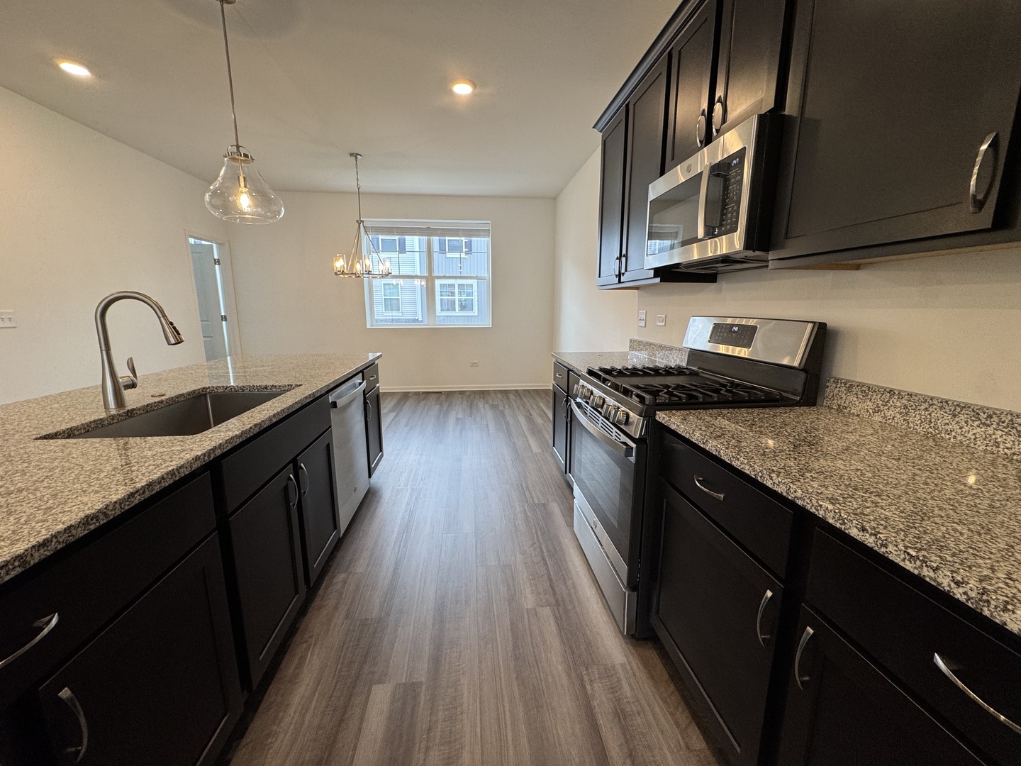 4443 Chelsea Manor Circle