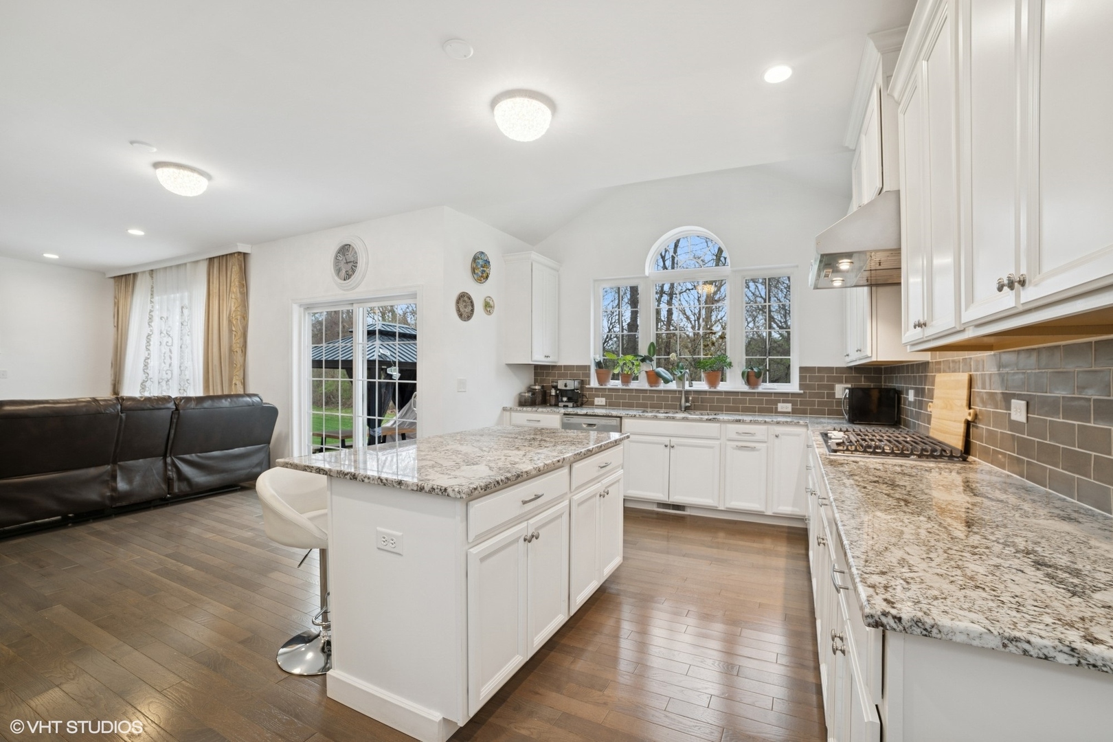 3667 Thornhill Drive
