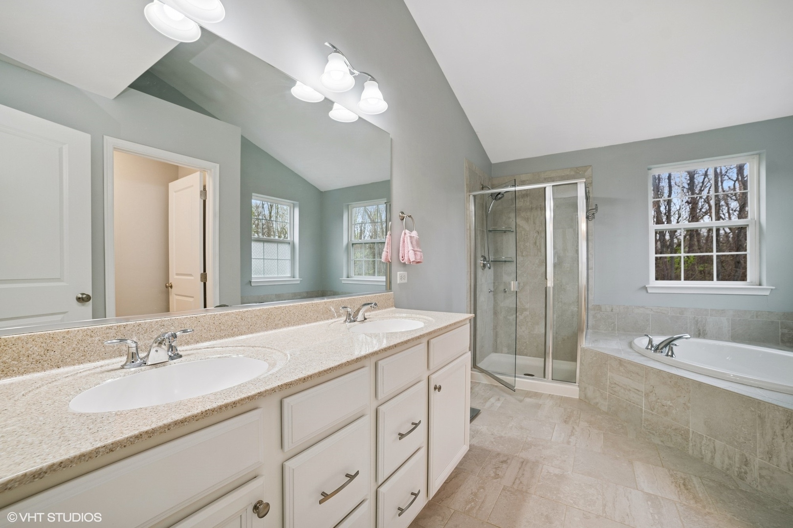 3667 Thornhill Drive