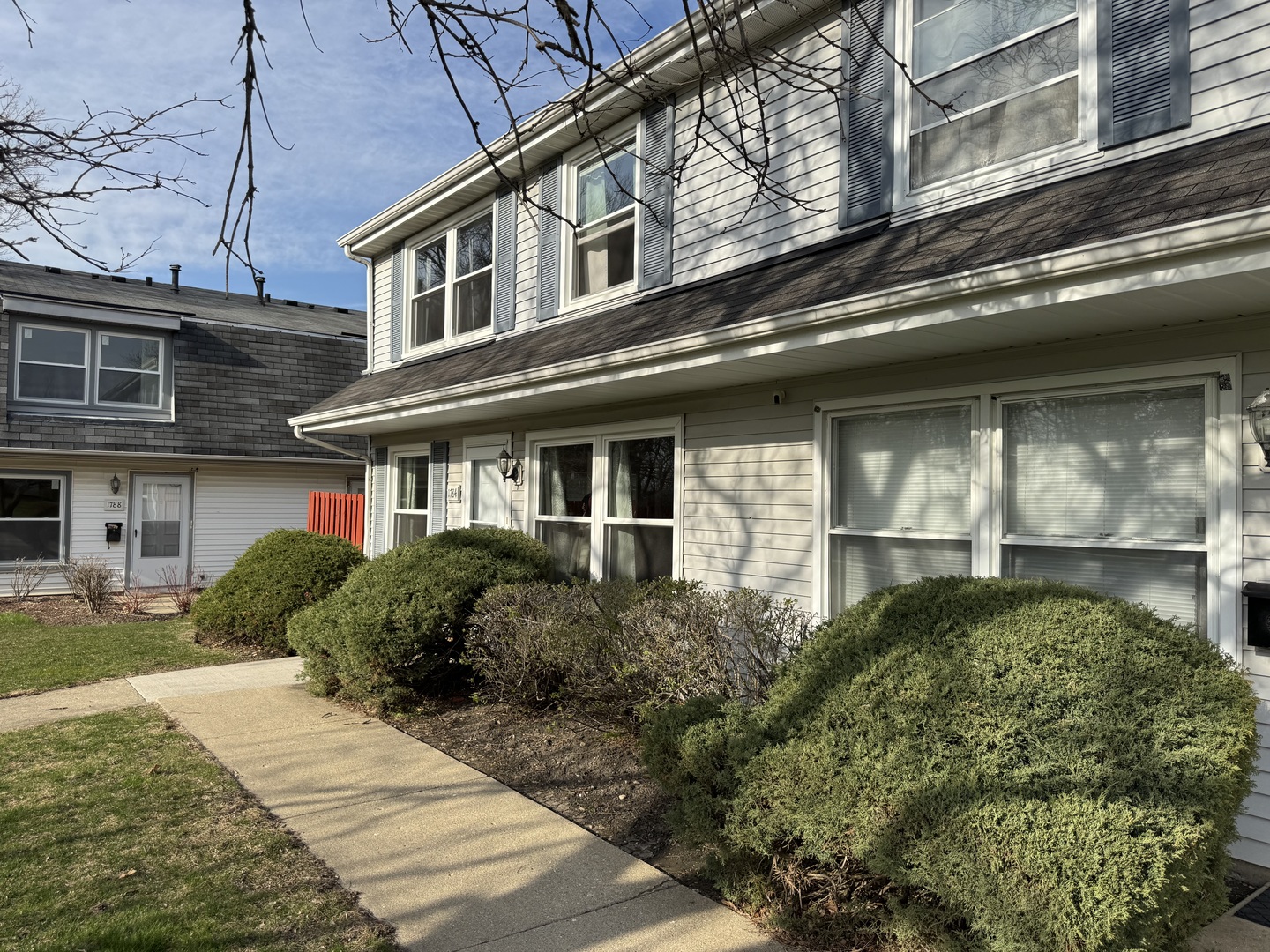 1784 Queensbury Circle Unit: 5714