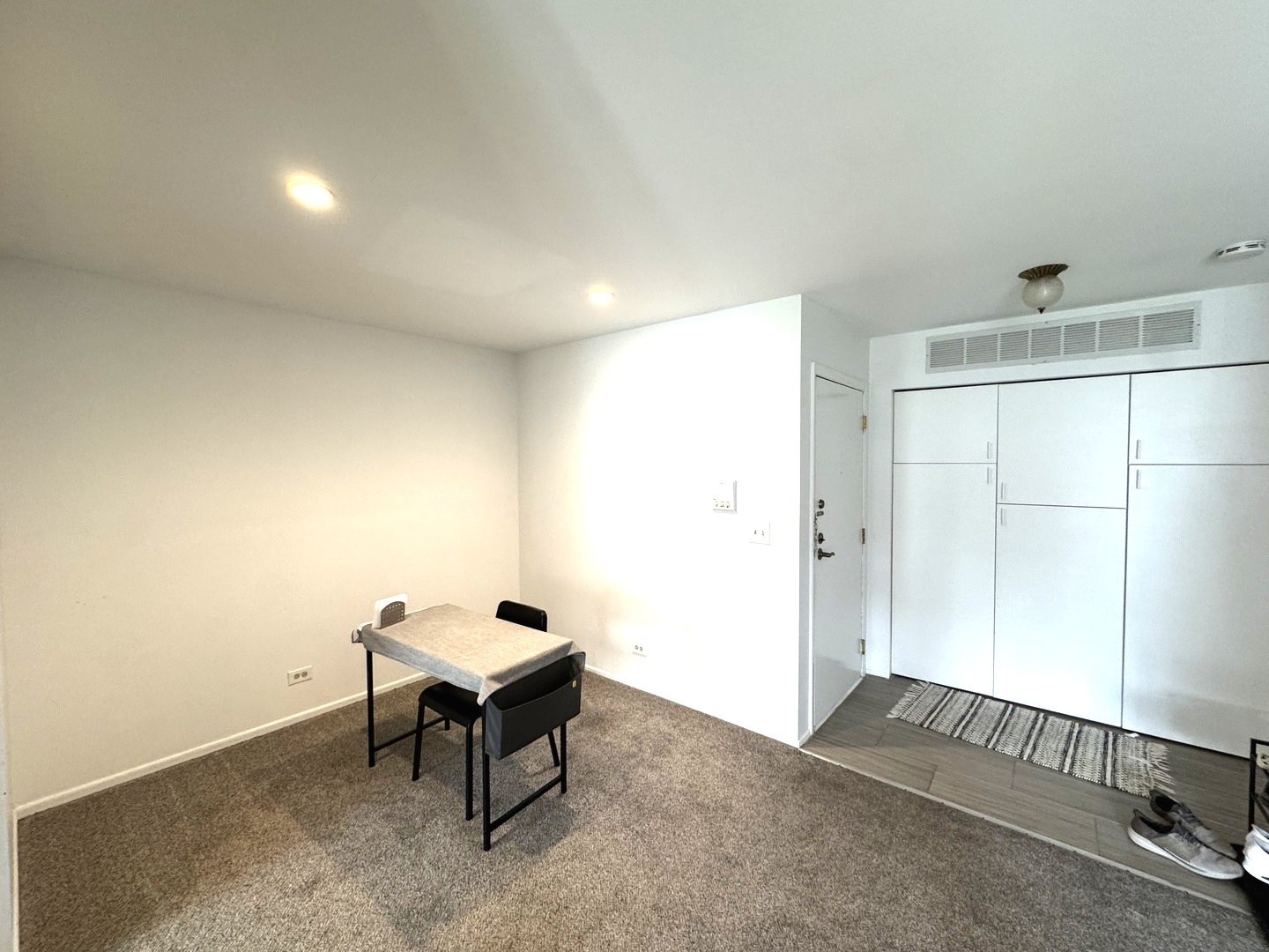 220 OAK KNOLL Court Unit: A2