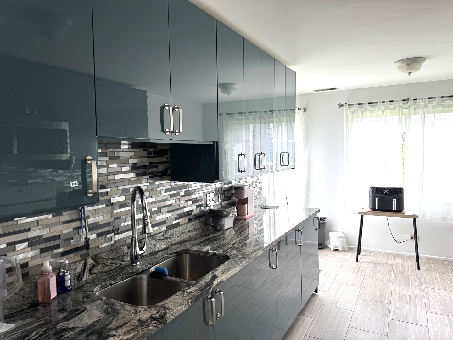 220 OAK KNOLL Court Unit: A2