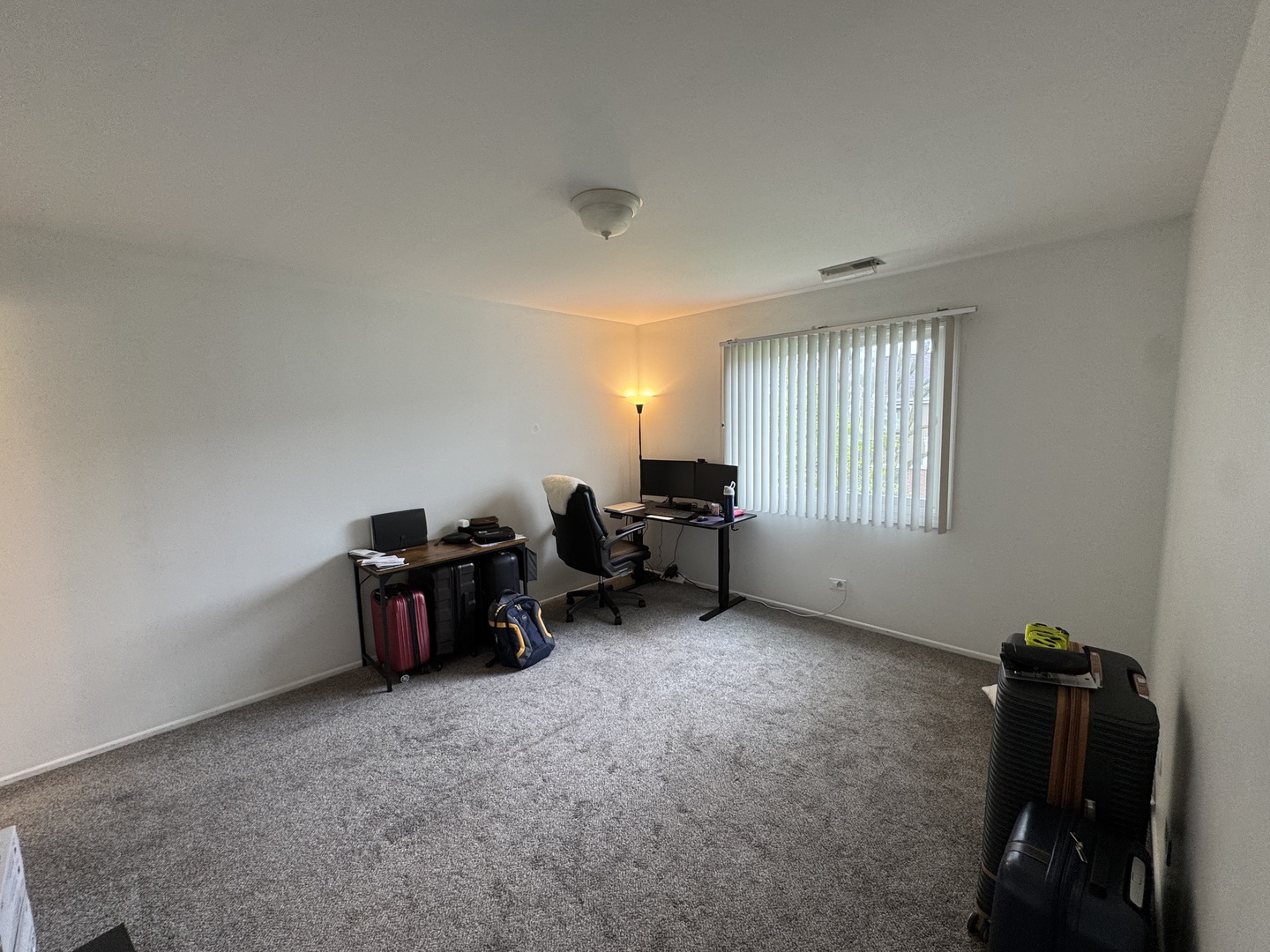 220 OAK KNOLL Court Unit: A2