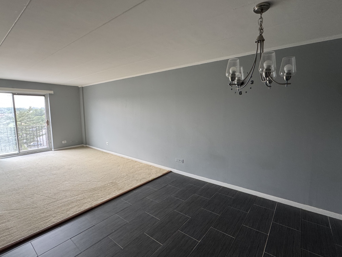 300 S Roselle Road Unit: 522