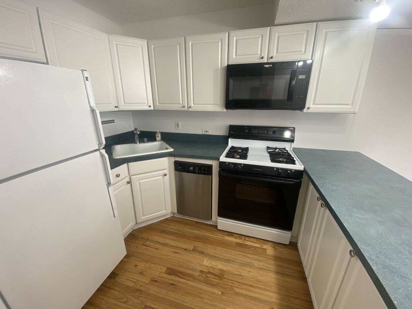 230 E Ontario Street Unit: 2304