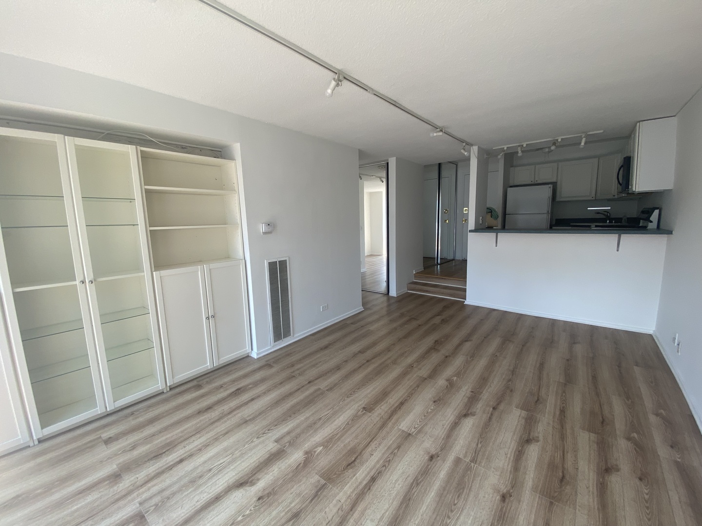 230 E Ontario Street Unit: 2304