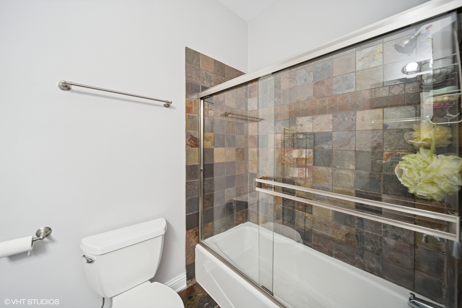 6065 N Ridge Avenue Unit: 3