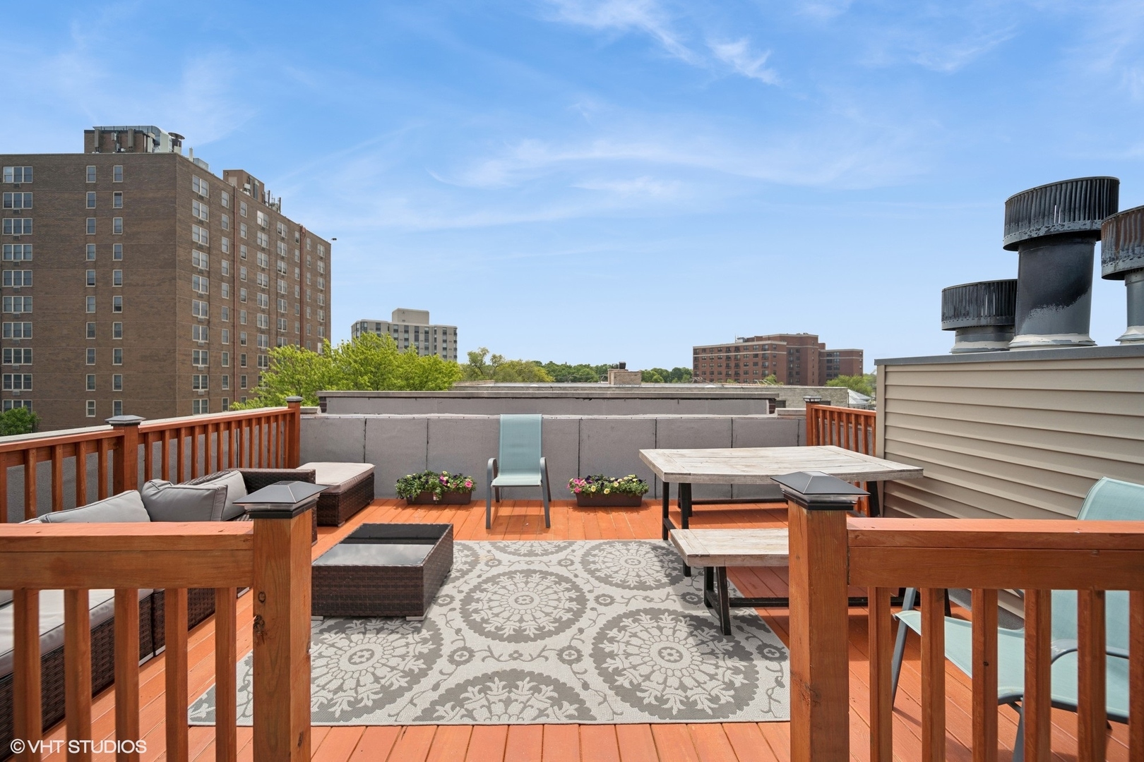6065 N Ridge Avenue Unit: 3