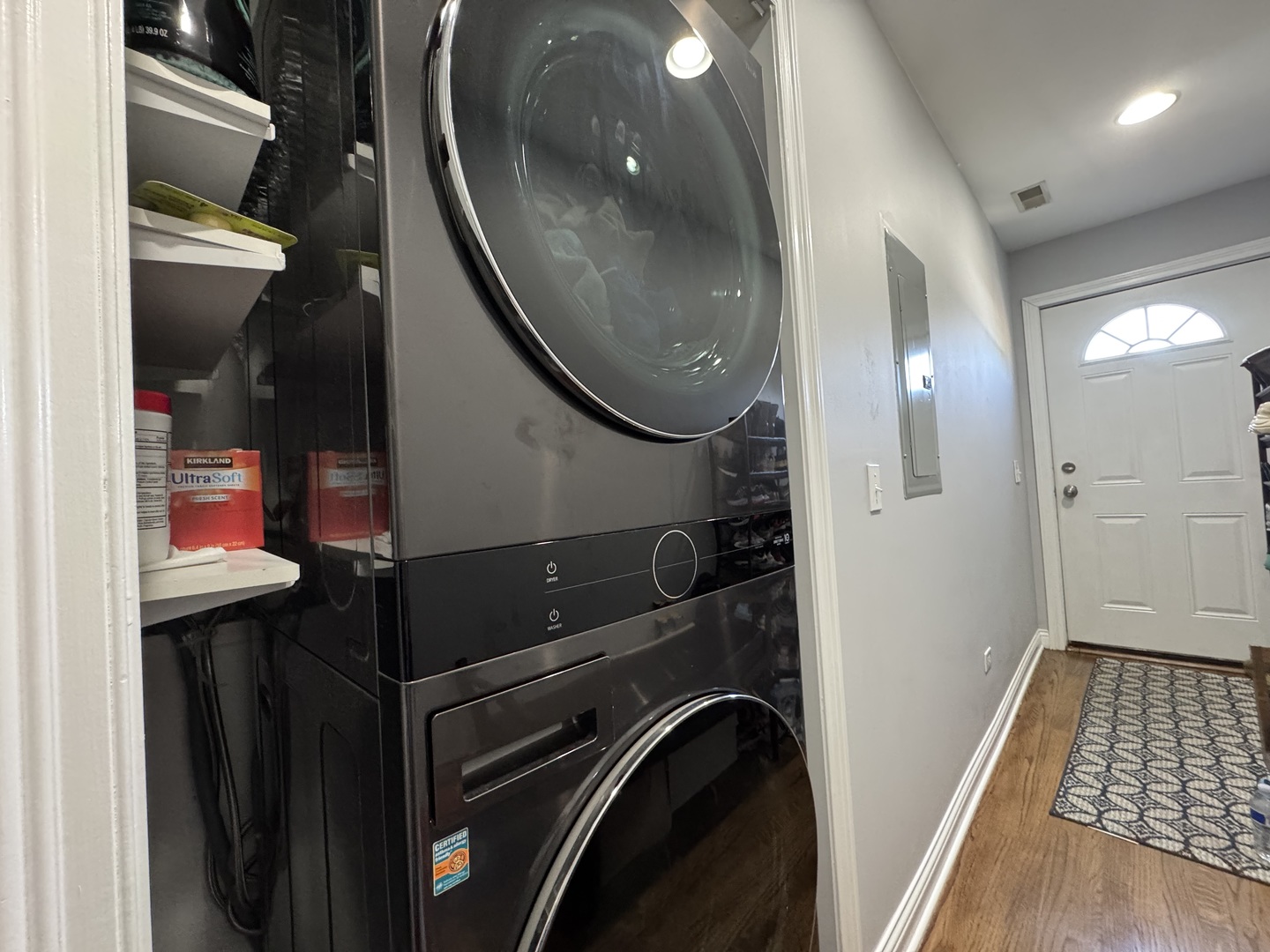 6065 N Ridge Avenue Unit: 3