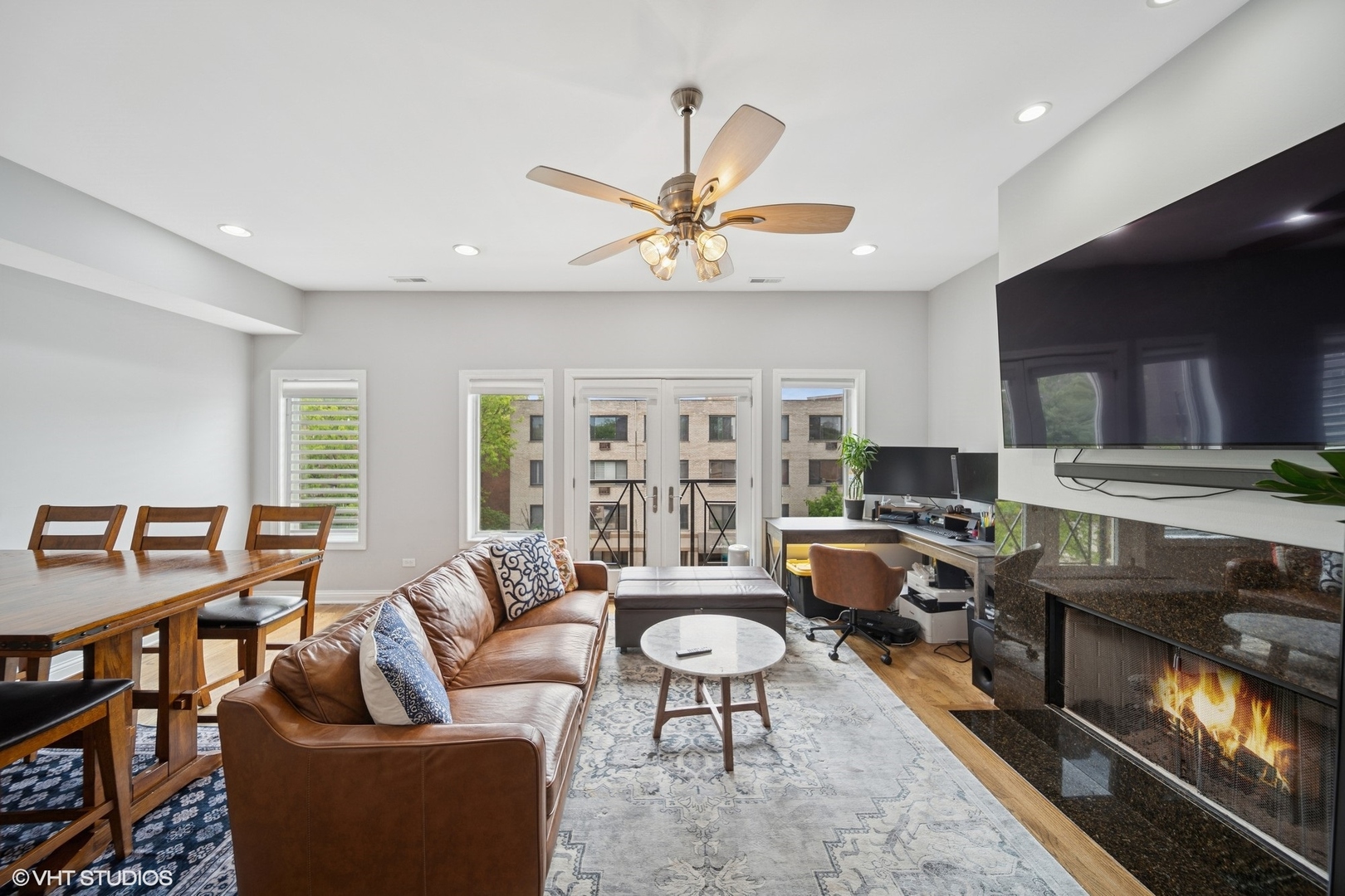 6065 N Ridge Avenue Unit: 3