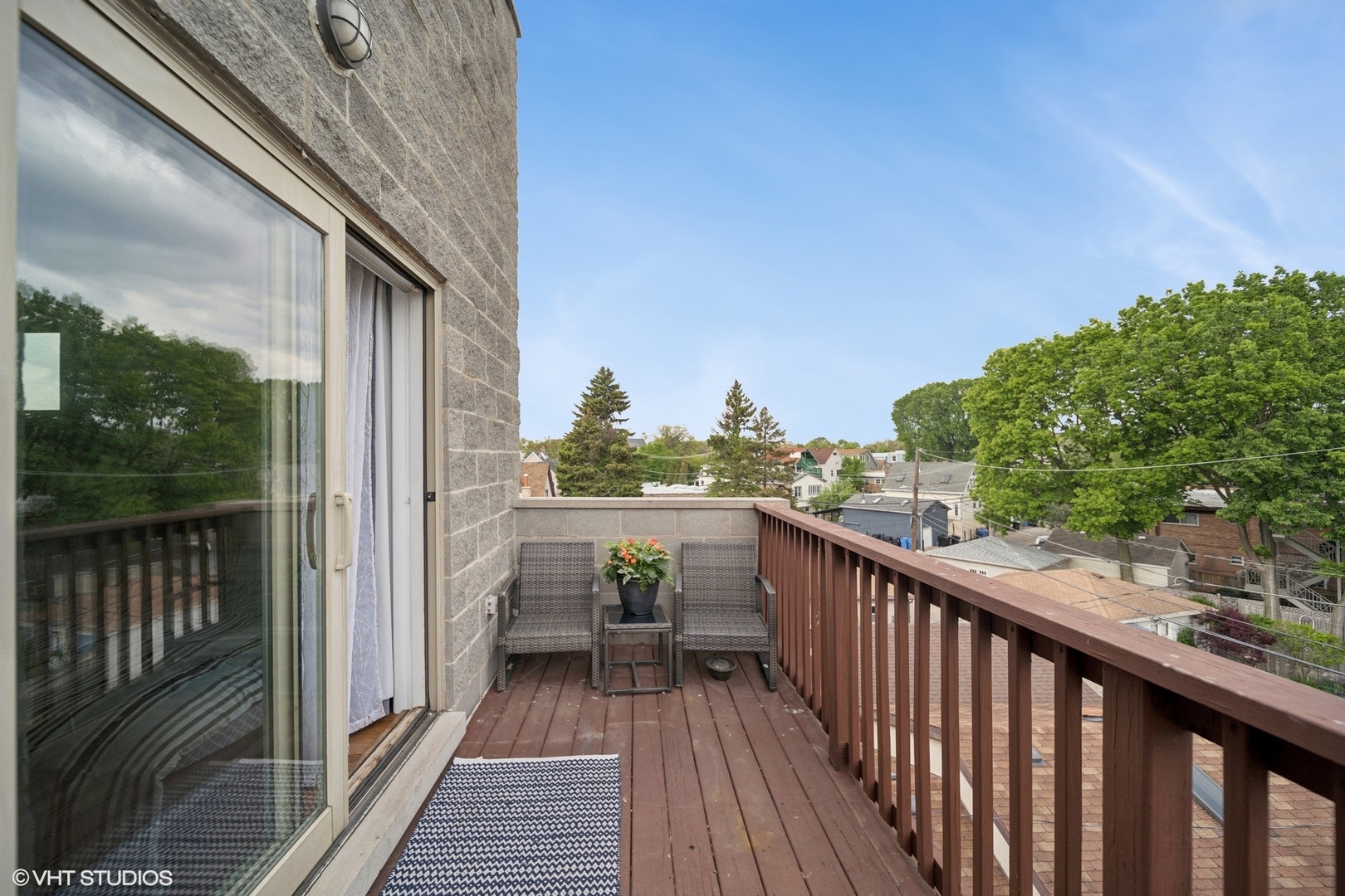 6065 N Ridge Avenue Unit: 3