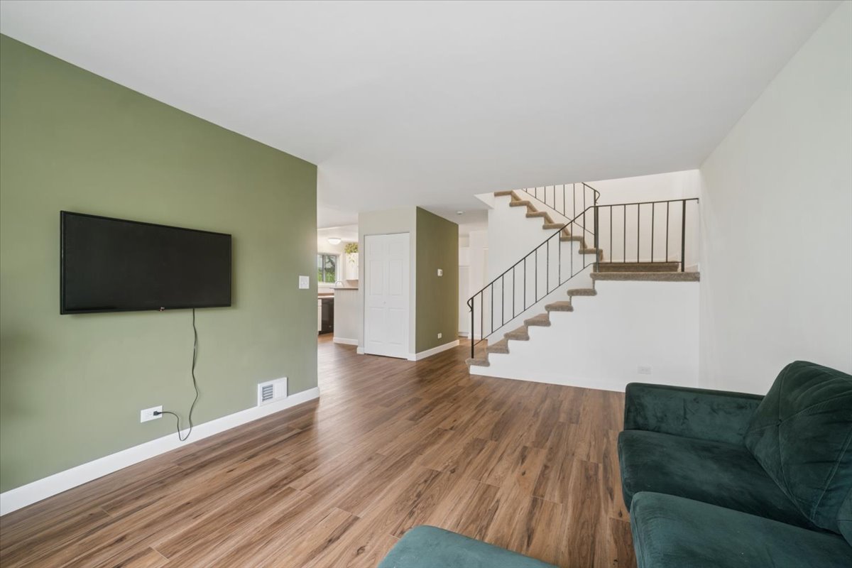 8P S Fernwood Drive