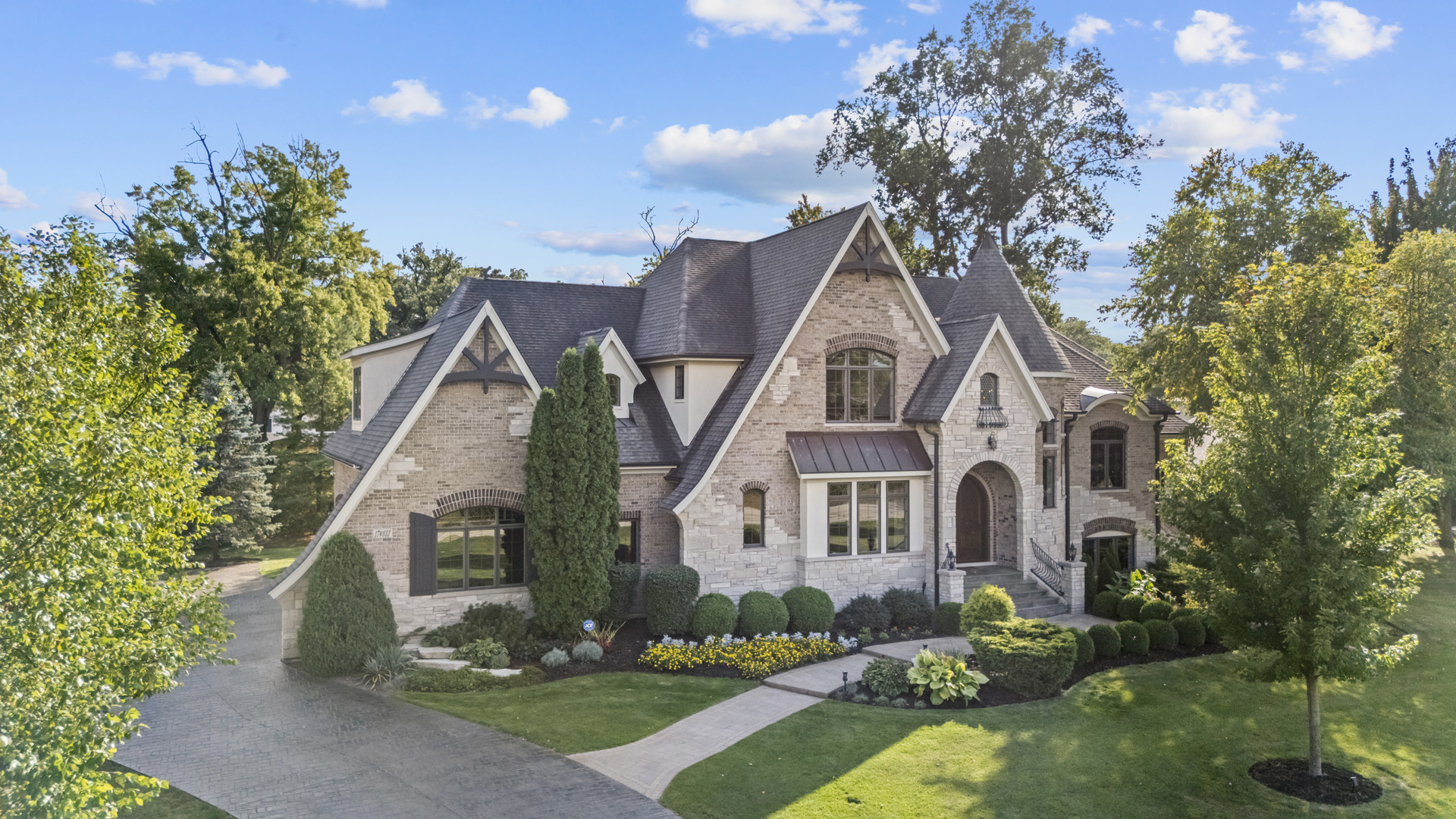 17W033 87th Street