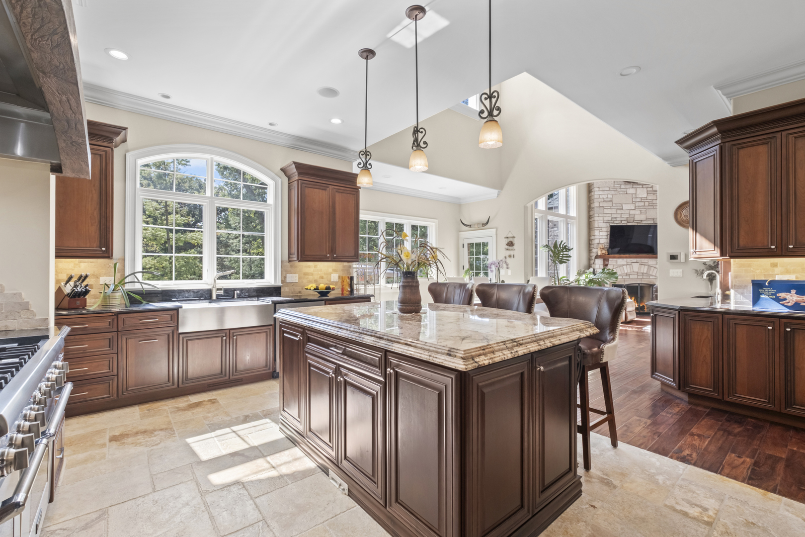 17W033 87th Street