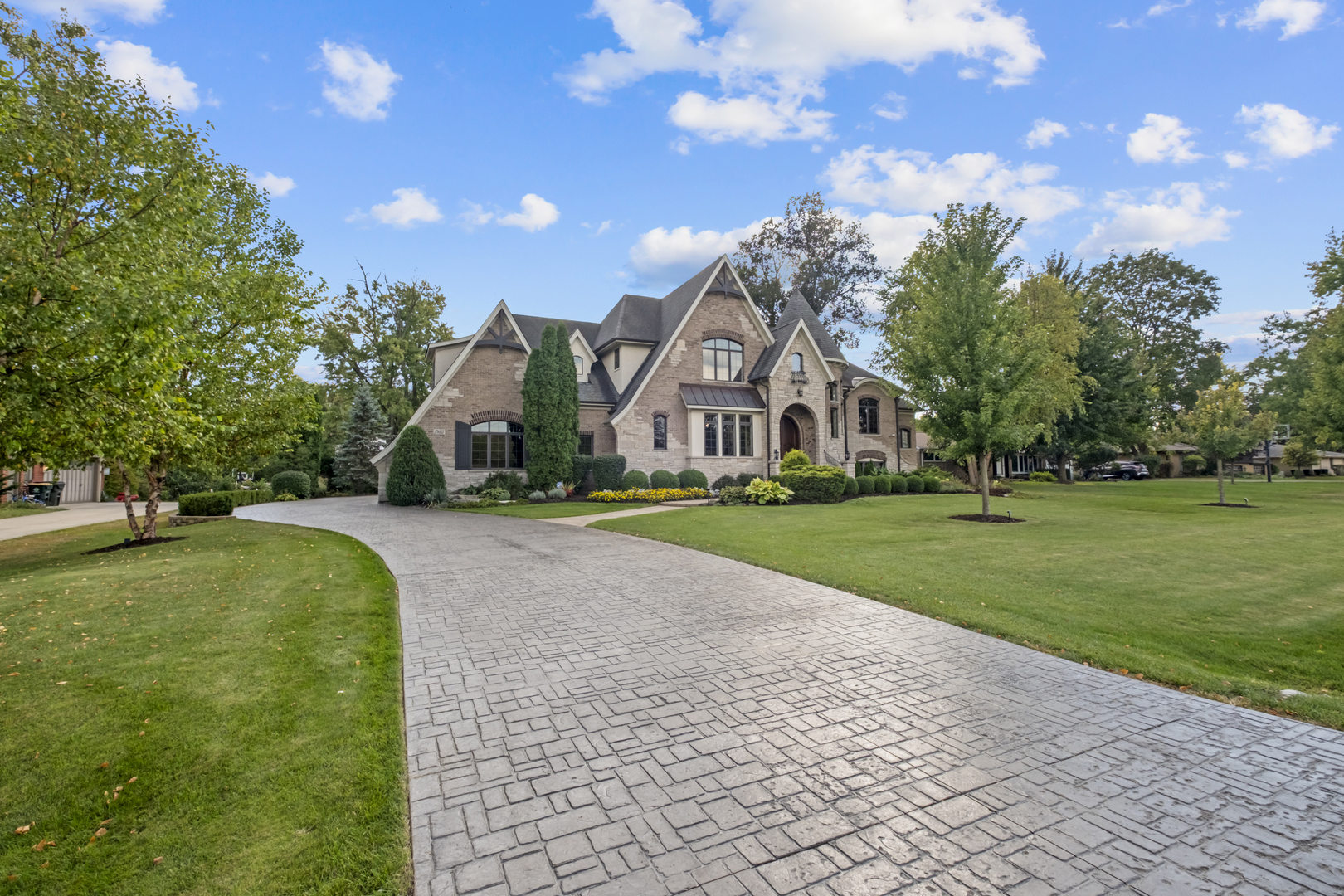 17W033 87th Street