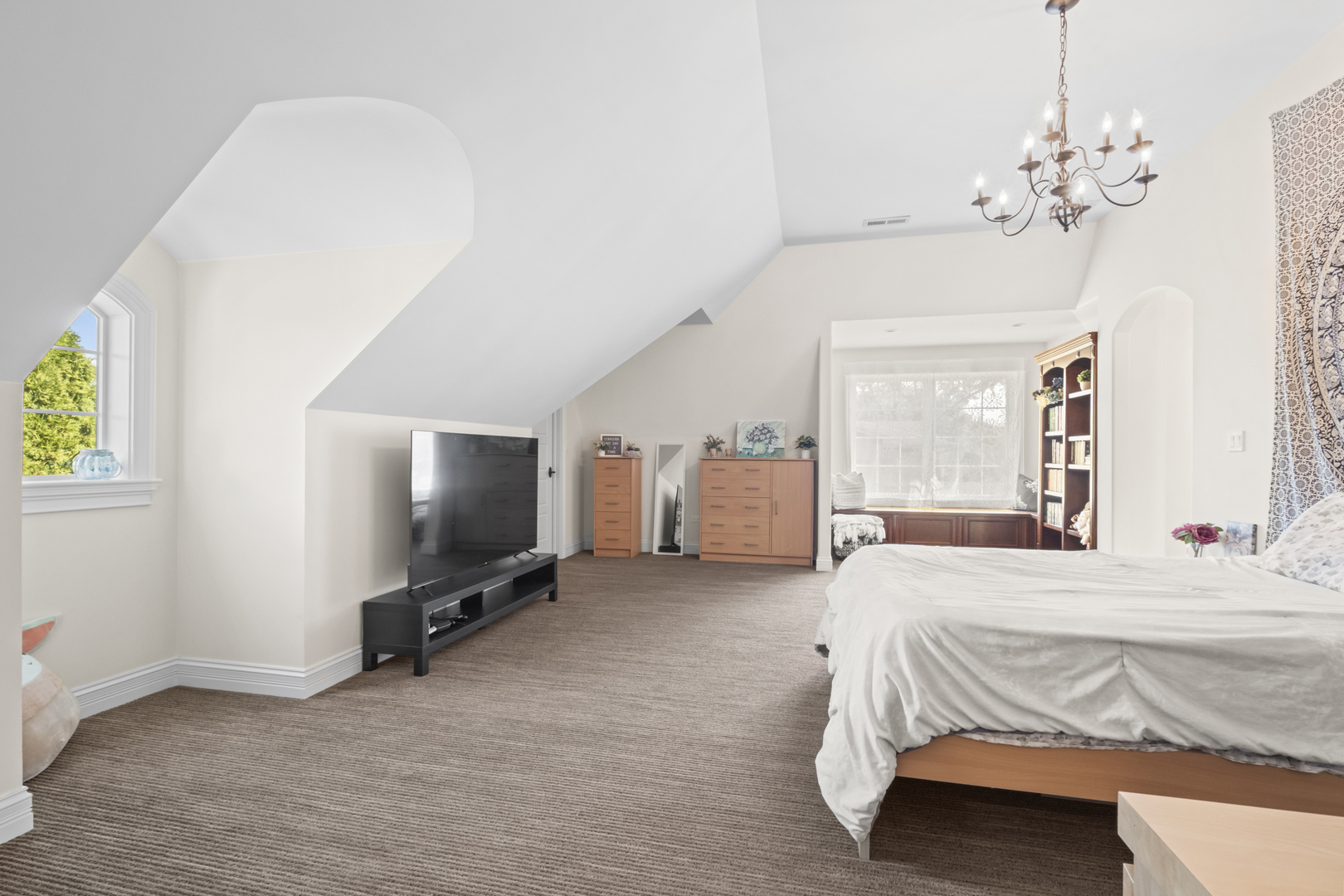 17W033 87th Street