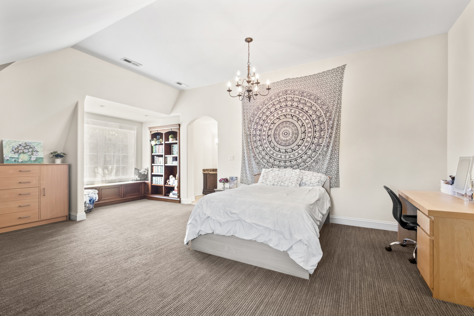 17W033 87th Street