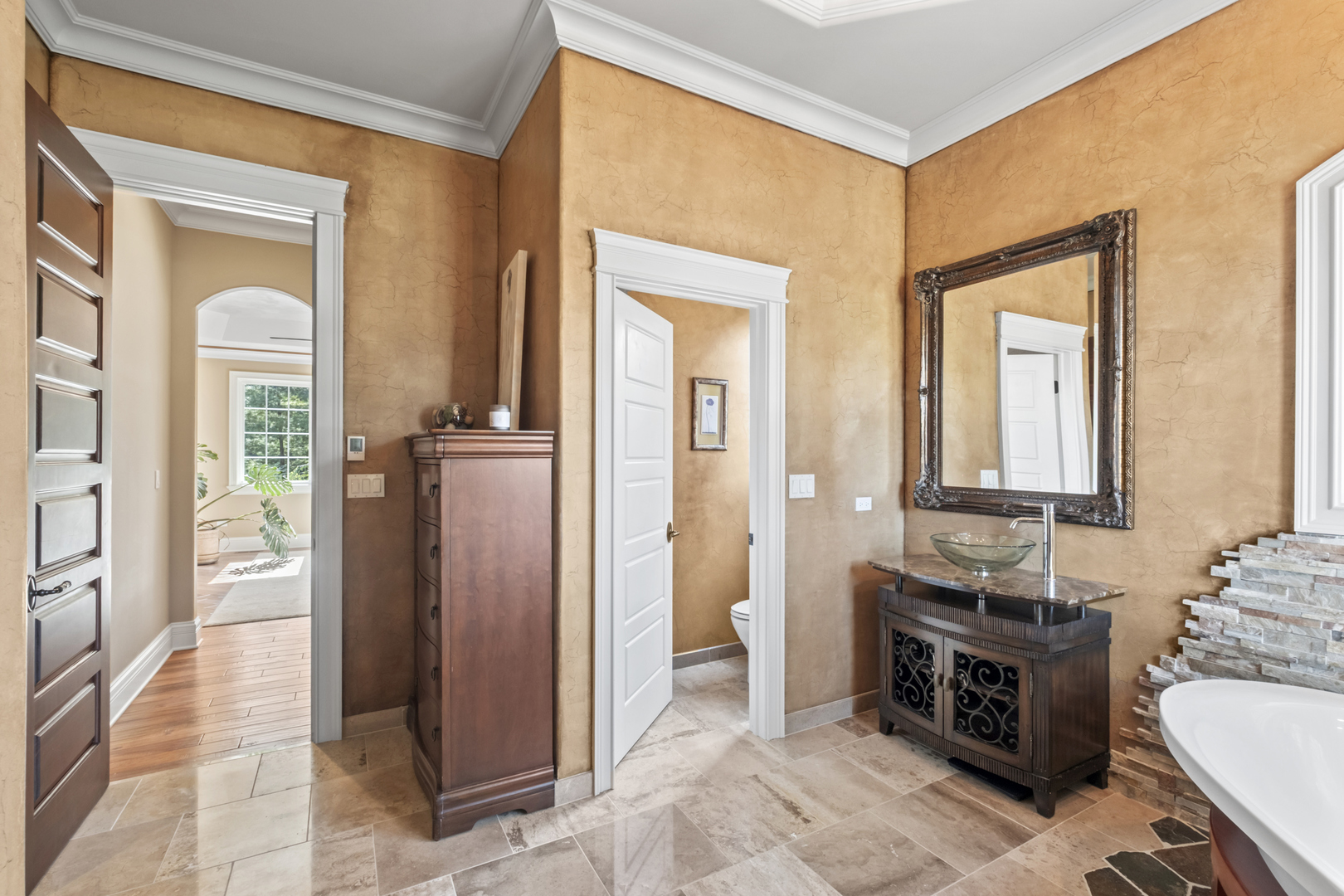 17W033 87th Street