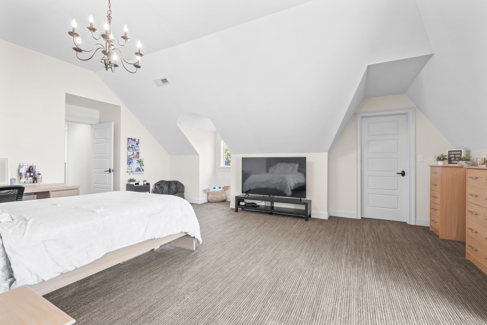 17W033 87th Street
