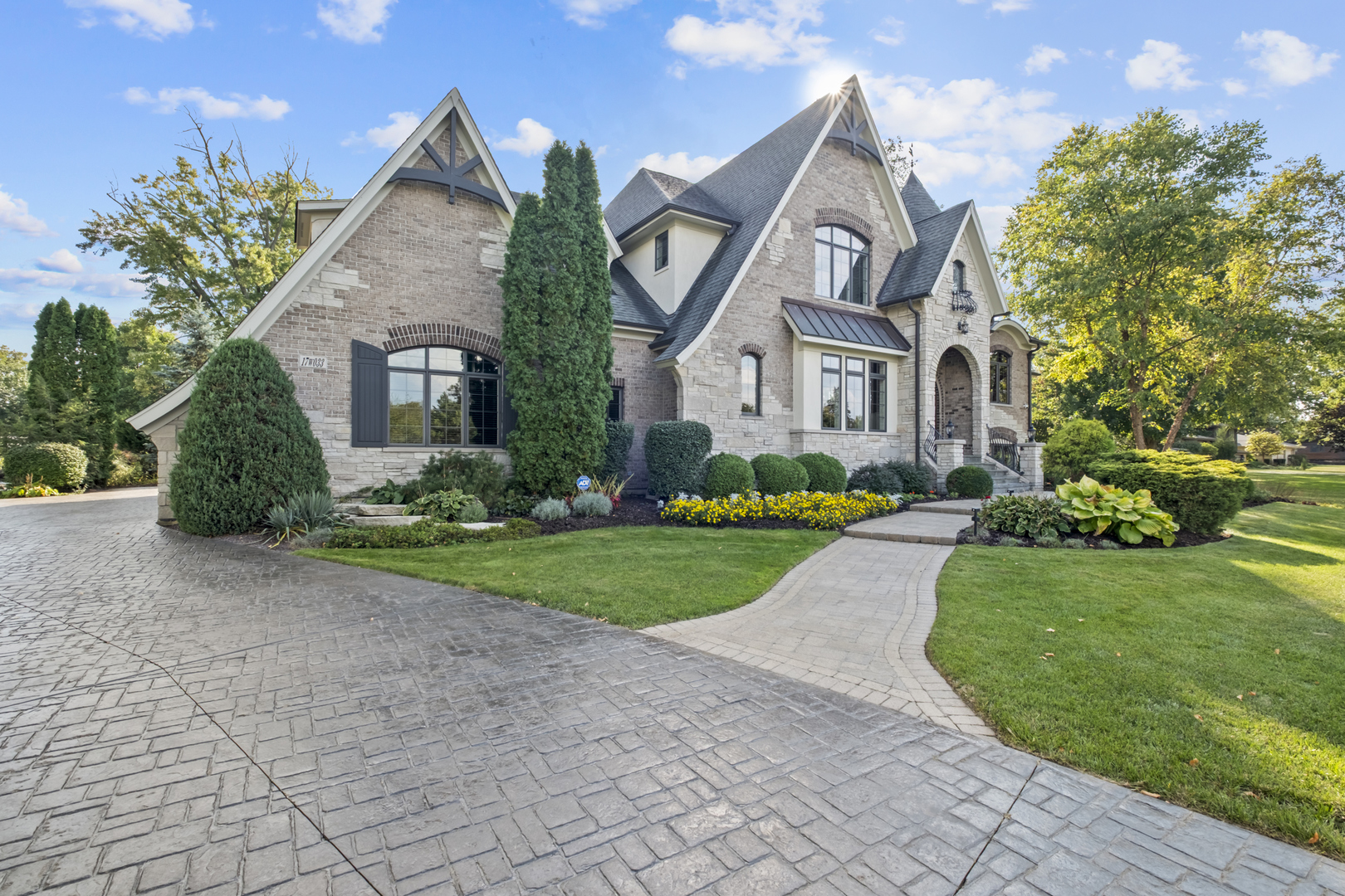 17W033 87th Street
