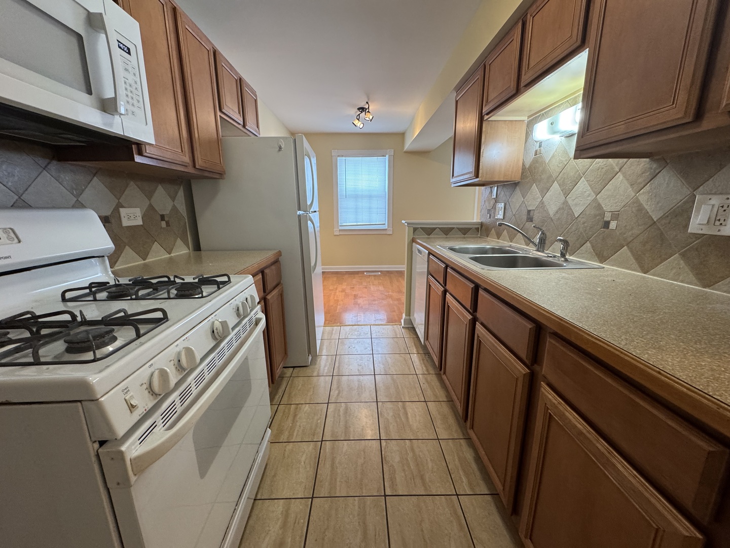 460 N Lake Shore Drive Unit: 460