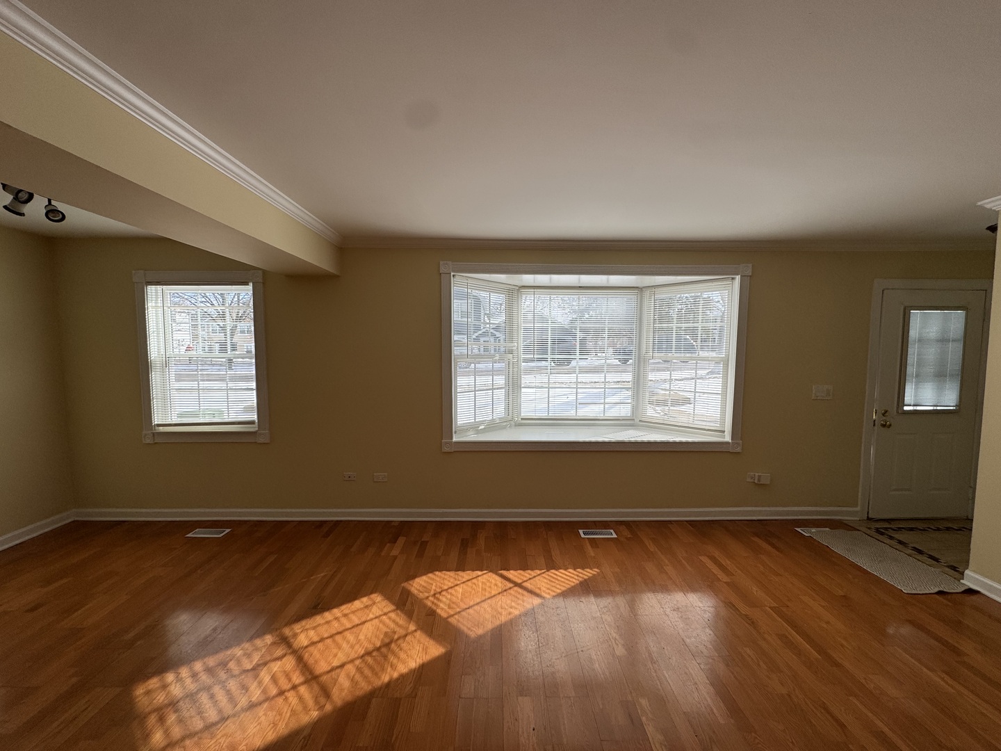 460 N Lake Shore Drive Unit: 460