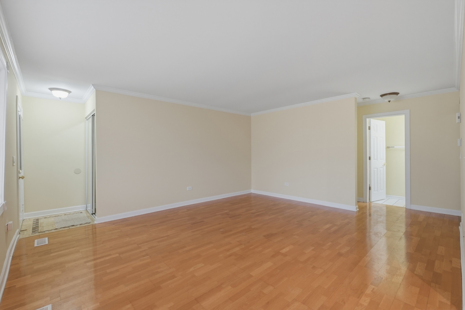 460 N Lake Shore Drive Unit: 460