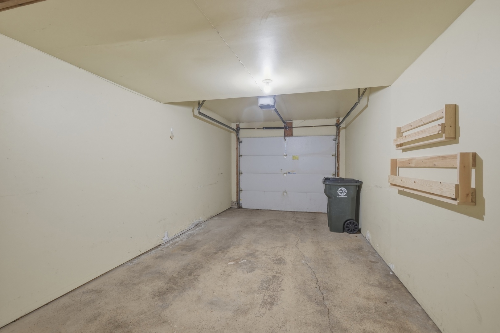 460 N Lake Shore Drive Unit: 460