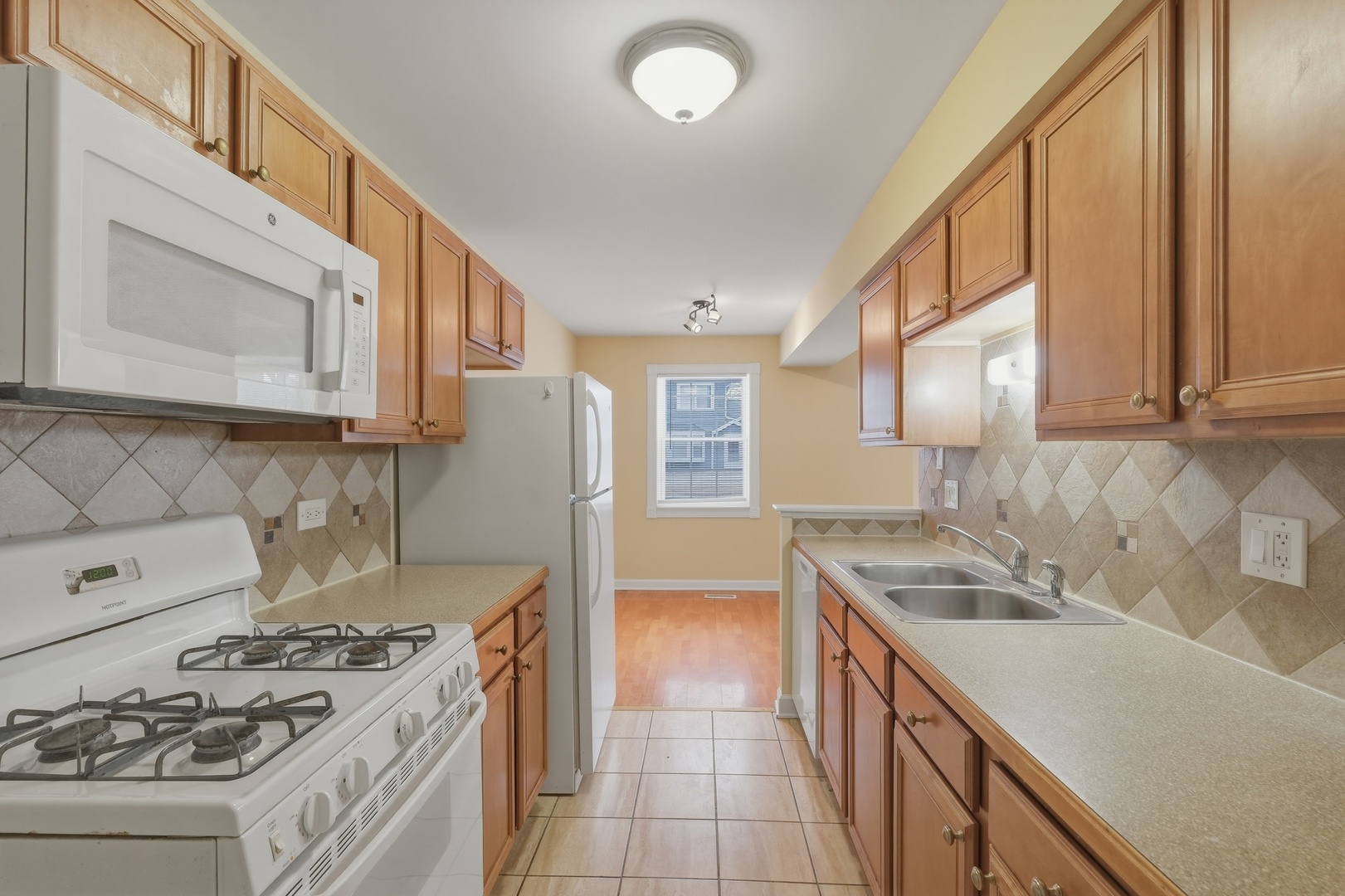 460 N Lake Shore Drive Unit: 460