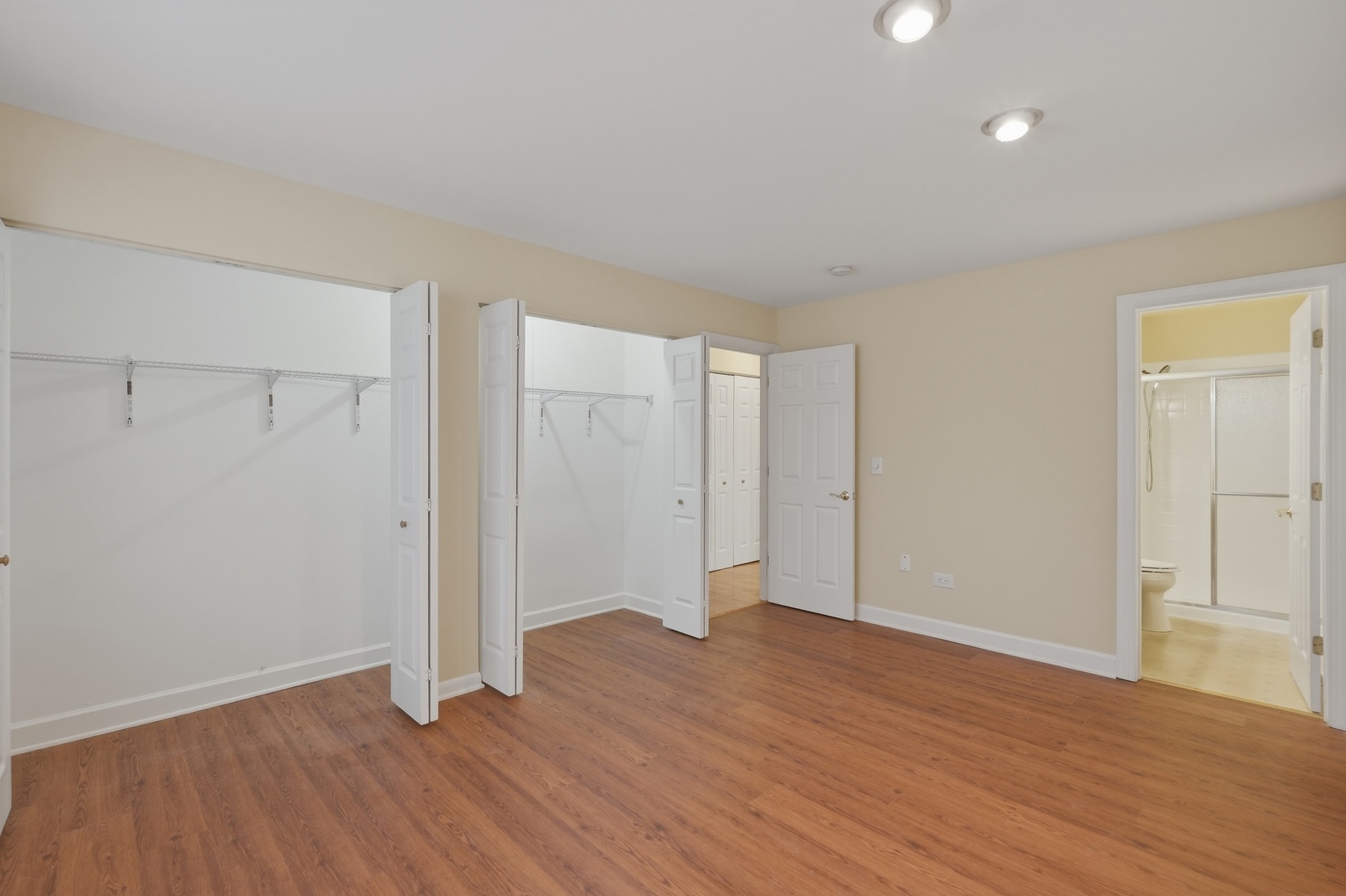 460 N Lake Shore Drive Unit: 460