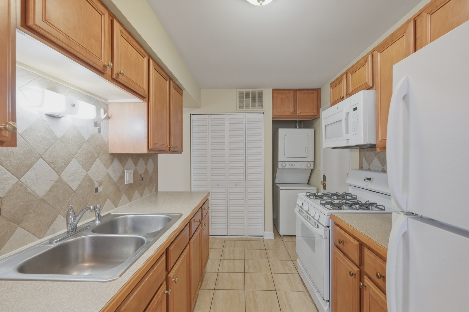 460 N Lake Shore Drive Unit: 460