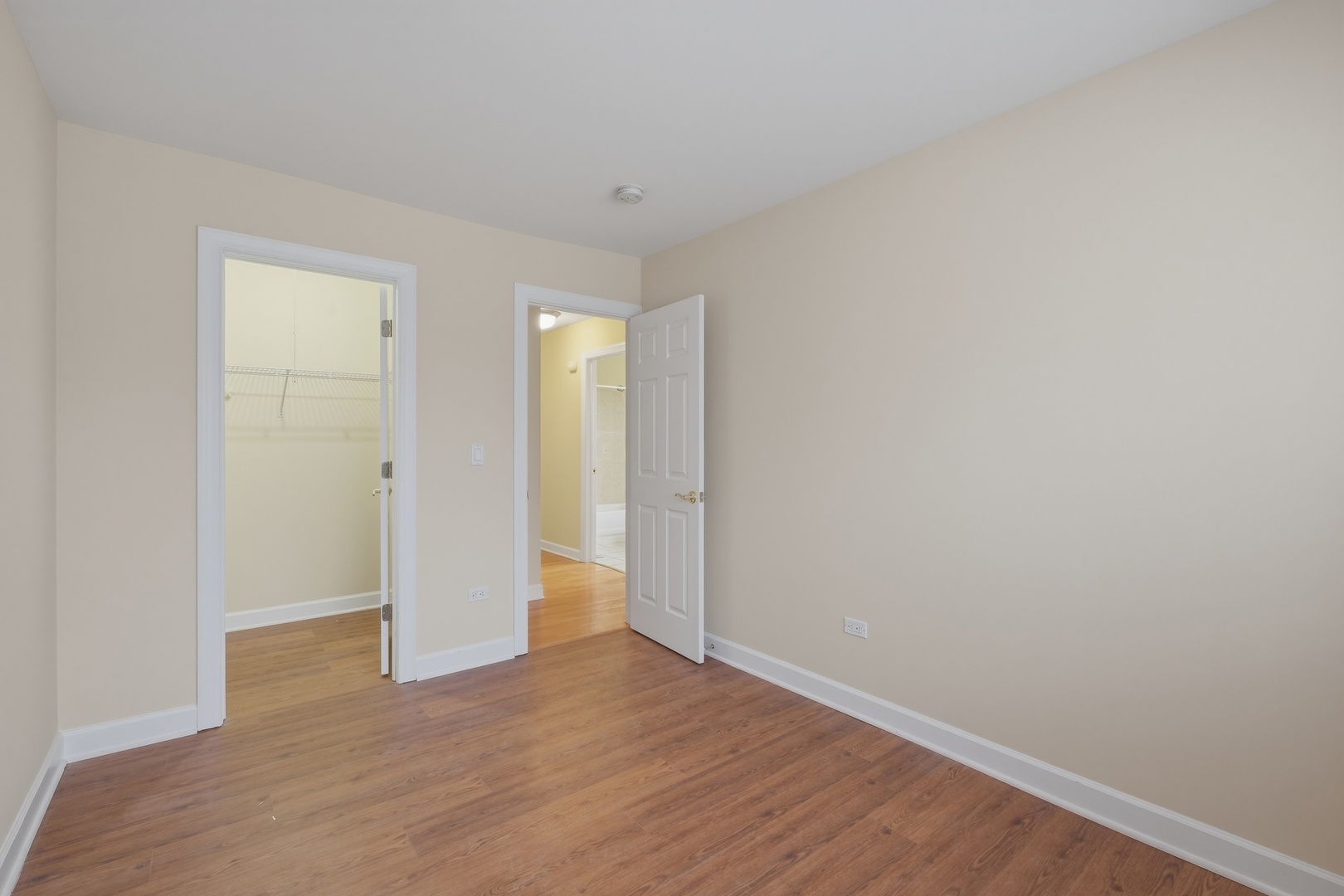 460 N Lake Shore Drive Unit: 460